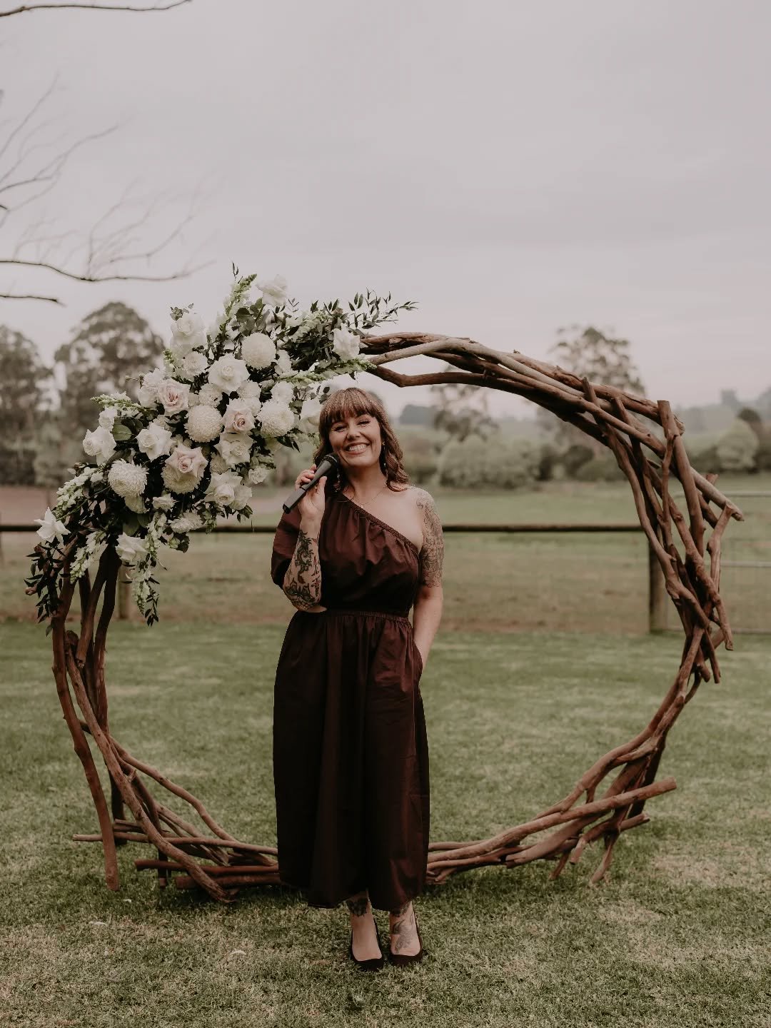 "Testing Testiiinng" ... the first check when I arrive to your ceremony. Once the sound is confirmed and crisp, I wait for you guests to roll in.
Welcoming them, catching a sneaky shimmy or two to my pre-ceremony playlists and a general G'd