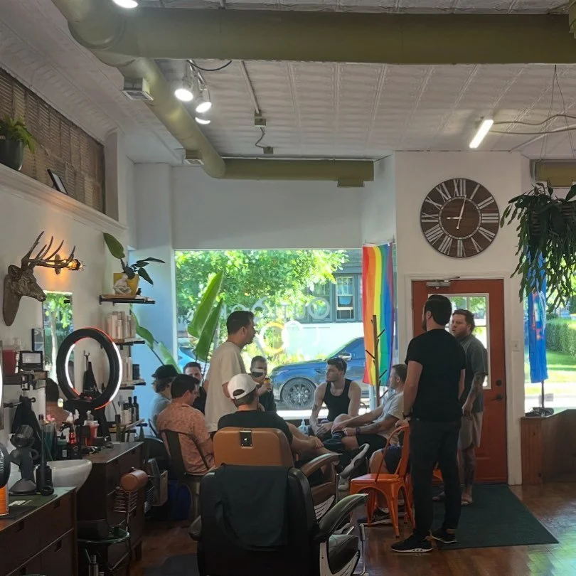 @ronniethebarber1 cranking out a wedding party today! 🔥 
.
We have one open chair left! $200 a week. DM for more details! 
.
#grandrapids #grandrapidsmi