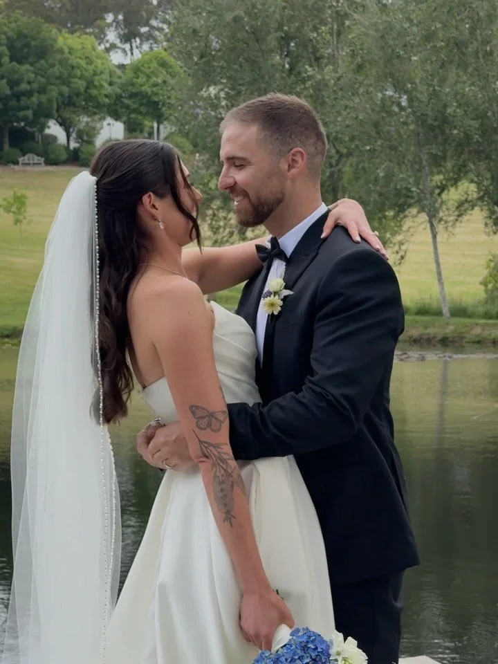 moments we can&rsquo;t get enough of, from Madi &amp; Kane&rsquo;s day &mdash; 

__

Venue: @malibraefarm
Celebrant: @lovedbychelsea_
Florist: @blushandbloomsfloralstudio
Photo: @better_together_photo_co
Content Creator: @byyoursidesocials
Hair: @kay
