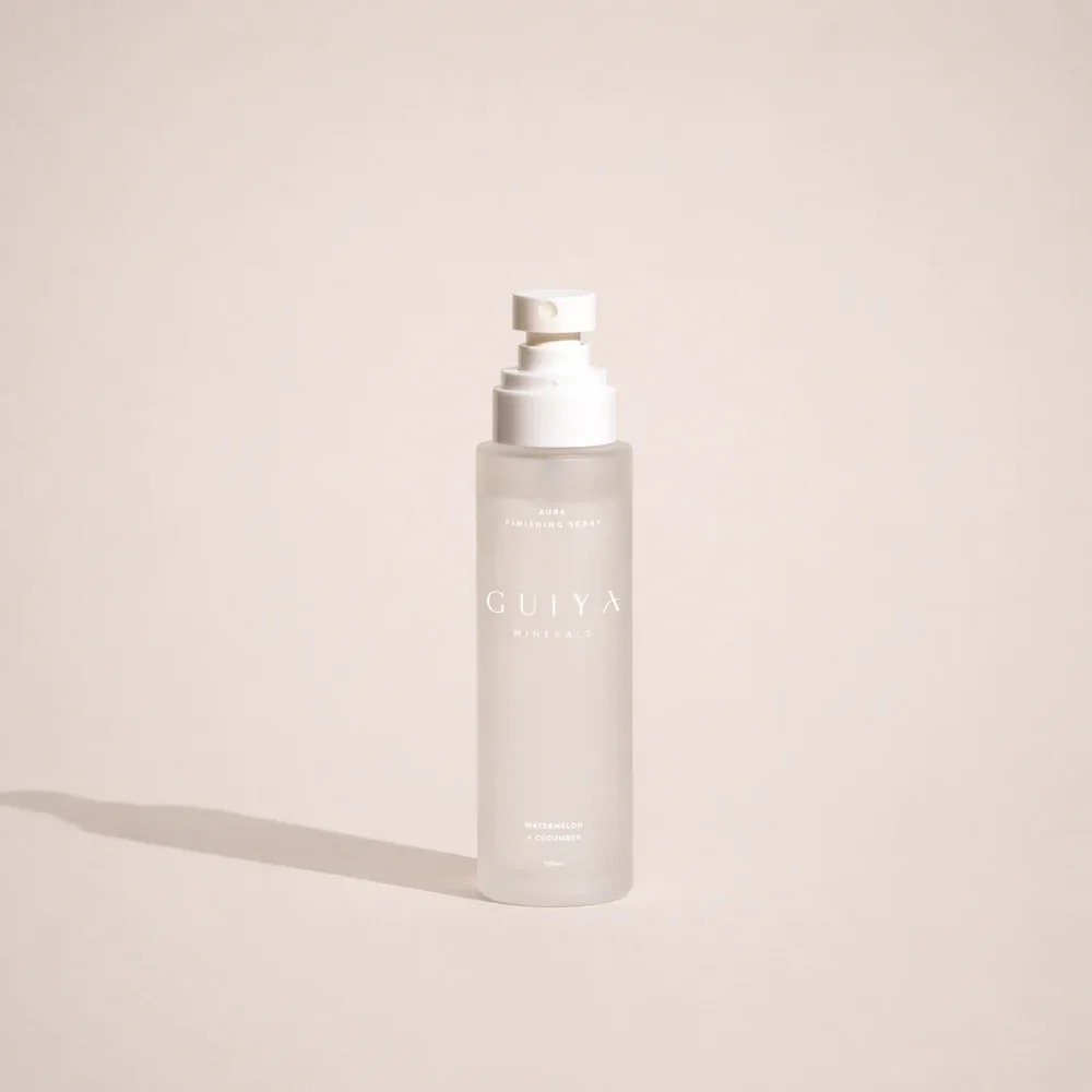 Aura Finishing Spray