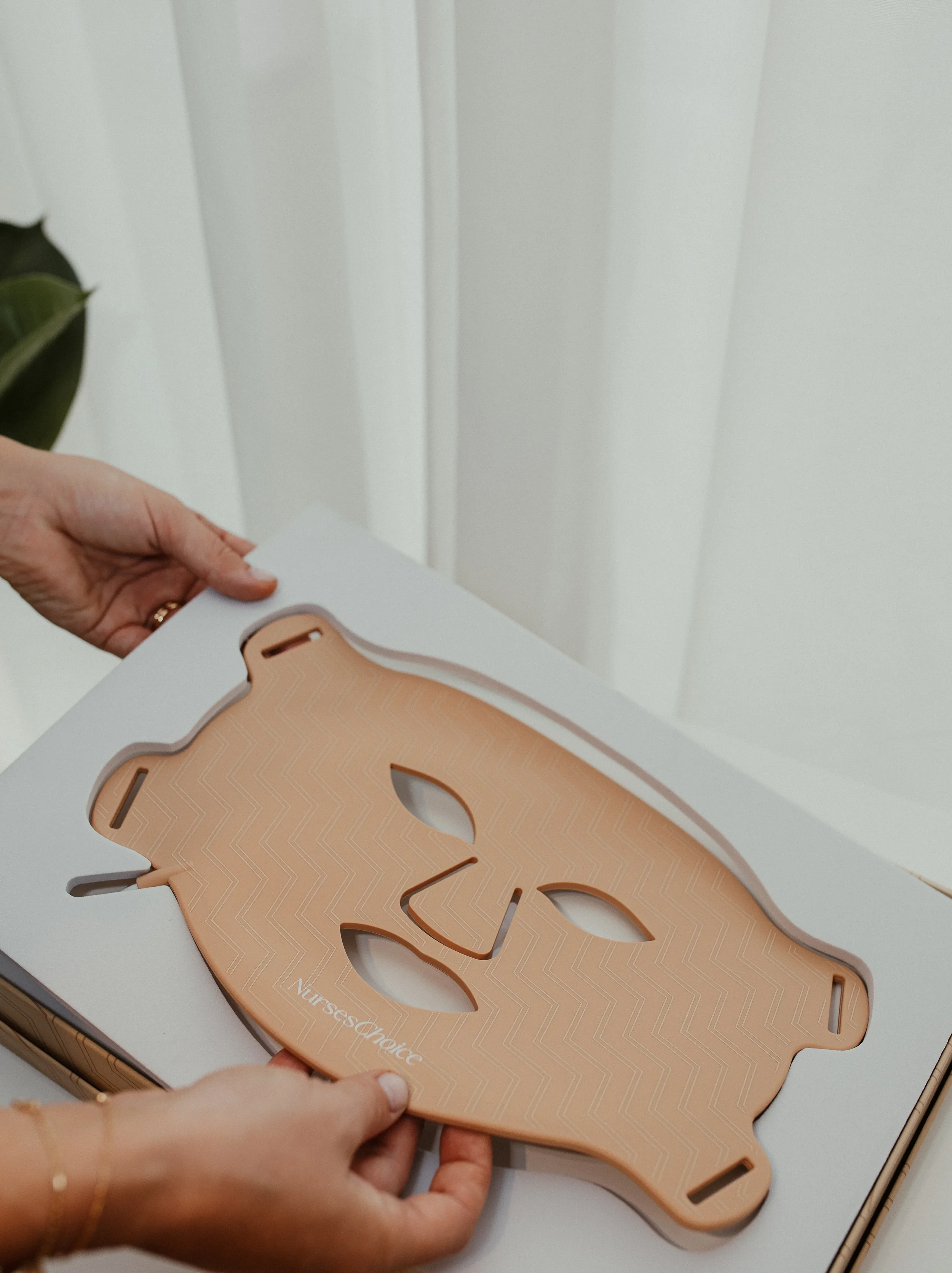 LED Light Therapy Mask