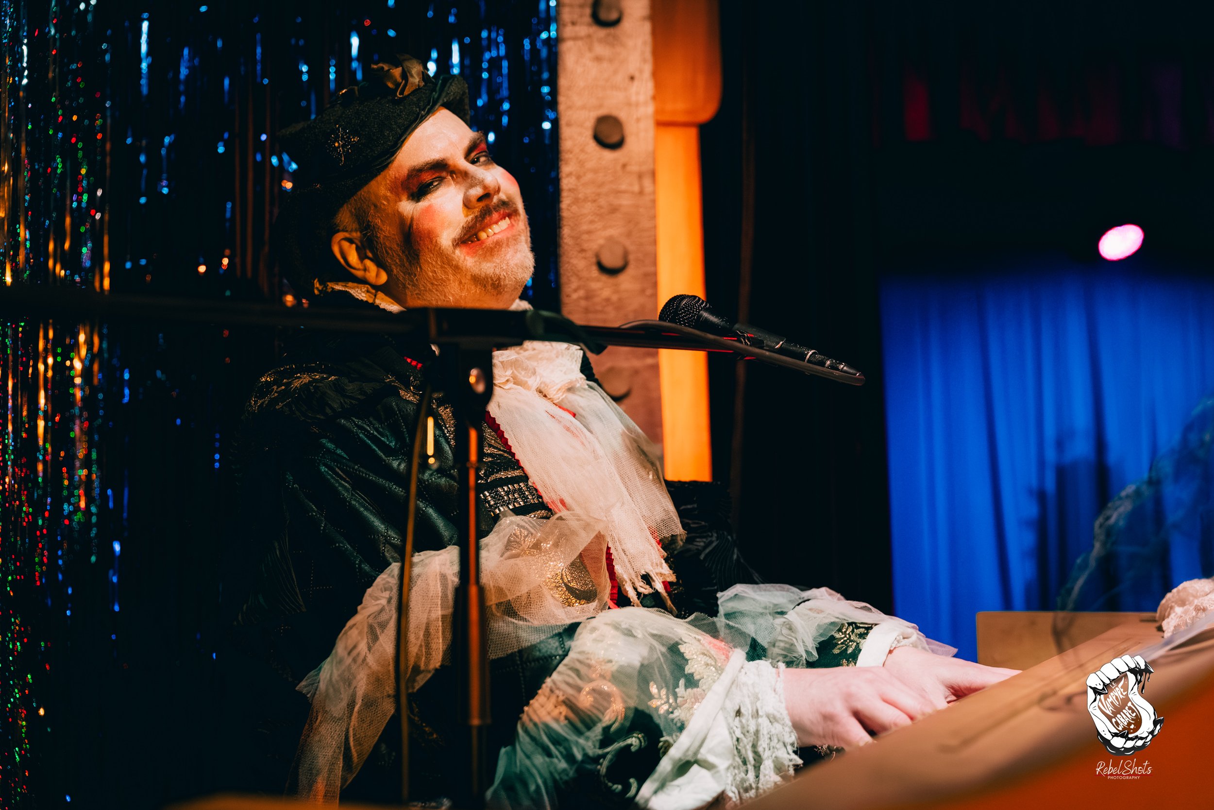 Vampyre Cabaret-22.jpg