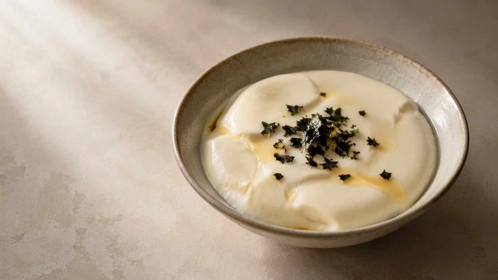 Seaweed Flakes and Salt: An Everyday Touch of Ocean Umami