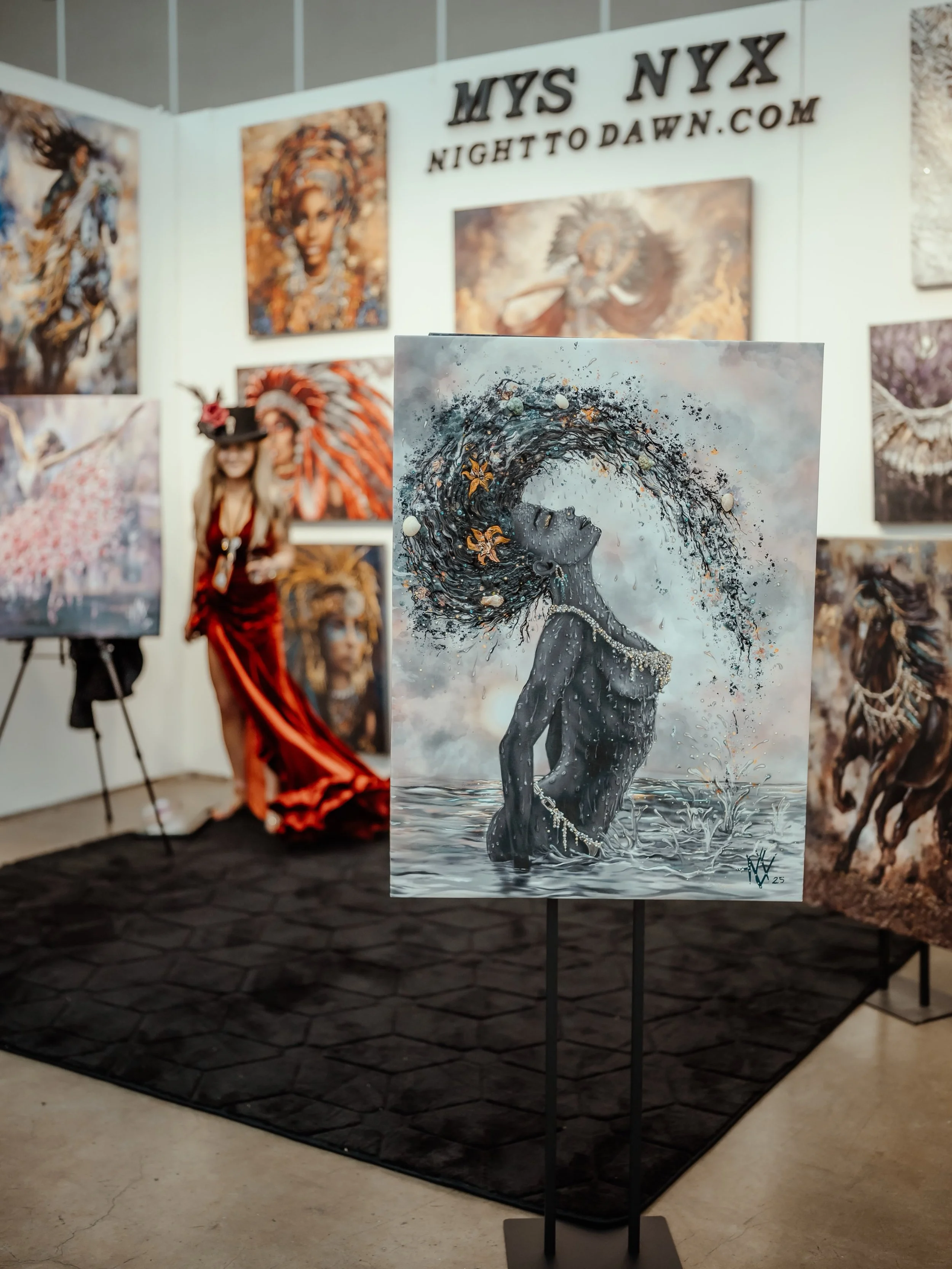 Beautiful photography from @profinitymedia from the #artvancouver event. I need to bring him to all of my events! Love the photos he sent and he made everything look so amazing. Hope to meet again for a show! 

#fineart #vancouverart #commissionswelc