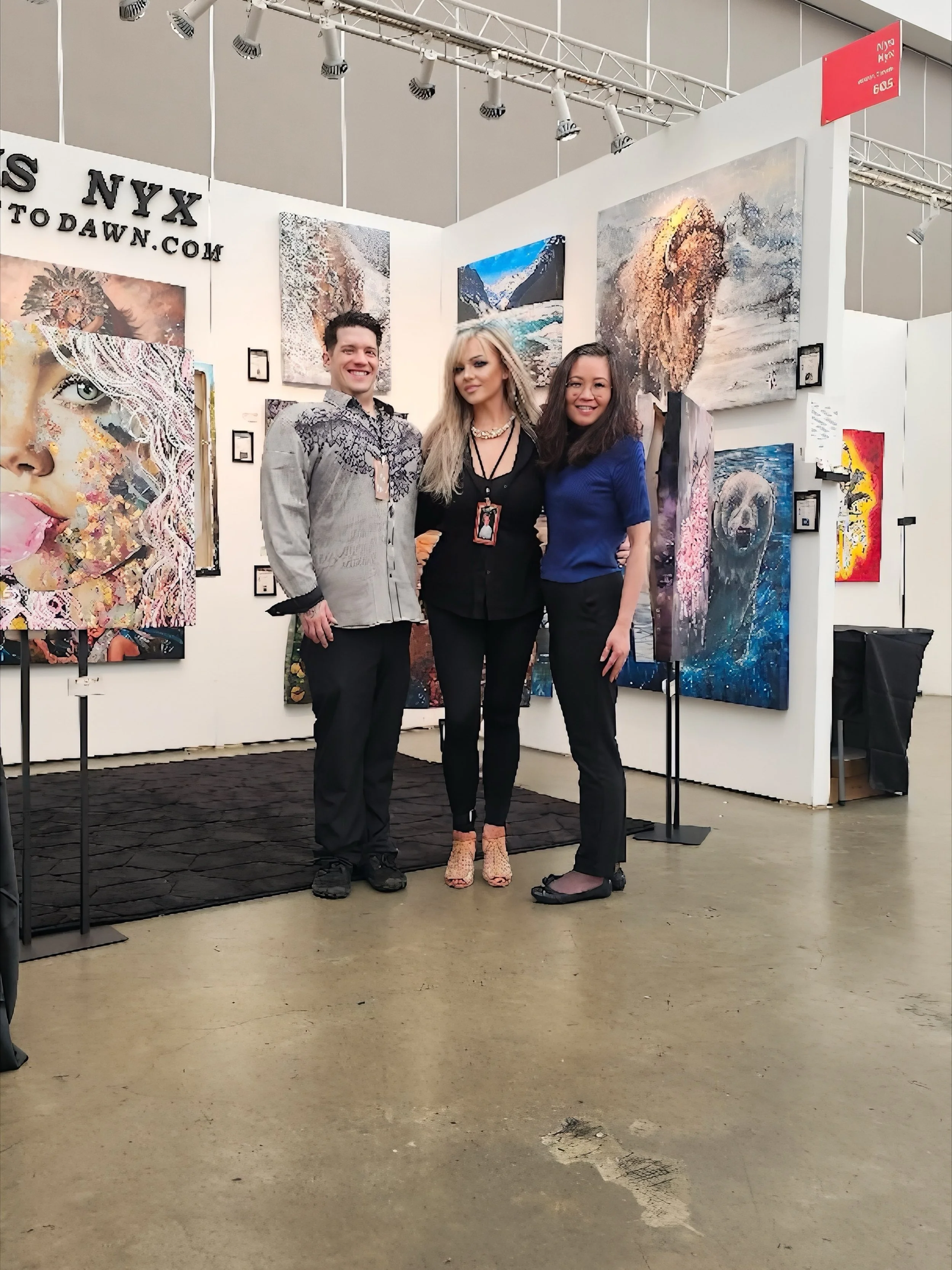 @wendyhe0404 was amazing at #artvancouver  absolutely 💯 love her paintings. Check her out!!!

#vancouverart #fineart