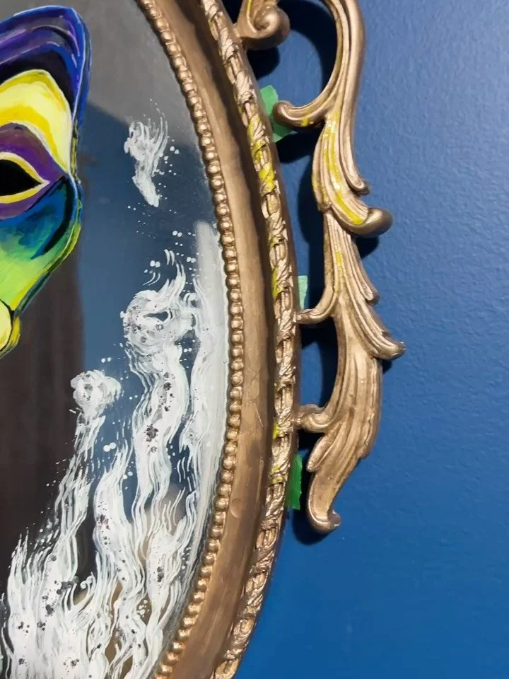 Soooooo excited about how this turned out 🥰. From old mirror to house superstar ✨ ❤️. #mirrormirroronthewall 

#blacklightart #mirrorart #commissionartist but also this is just for me 🥰