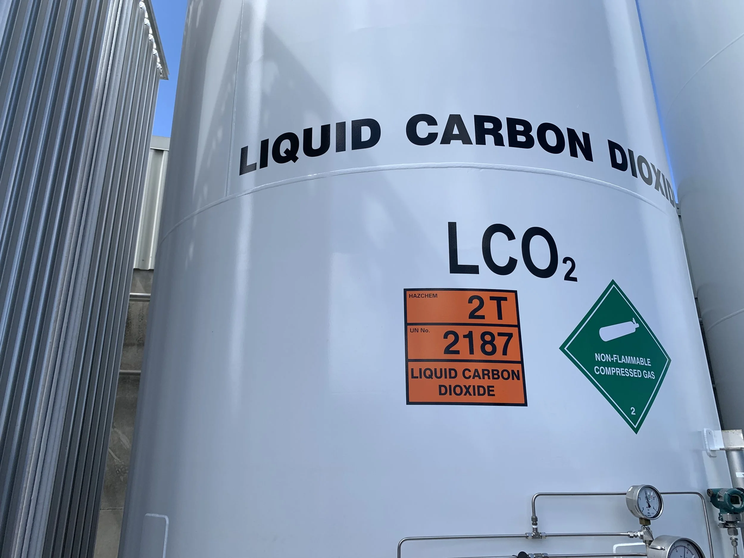 Co2 Storage Vessel Installation