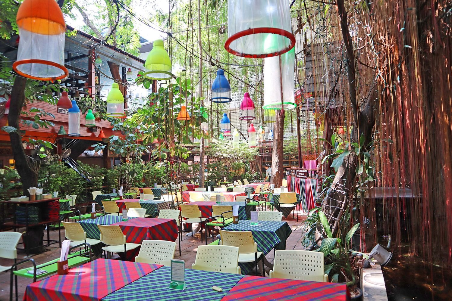 7. Cabbages & Condoms Restaurant (rajadamnern.com).jpeg