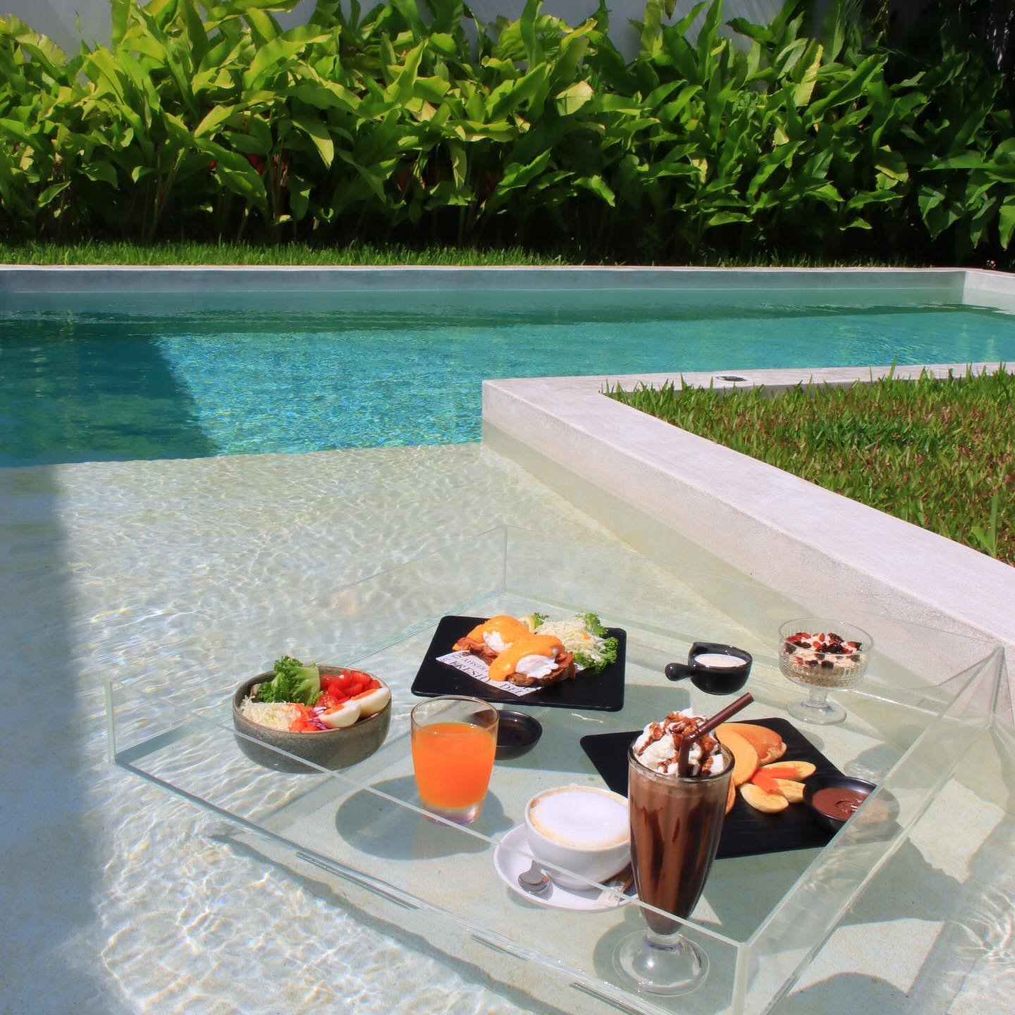 ☀️🥐 Rise and Shine in Paradise! 🥥🌴 

Imagine waking up in your luxurious pool villa in Koh Samui Thailand, surrounded by tropical beauty, and being greeted by a delightful floating breakfast! 🍳💦

At Golden Palm Collection, we make your mornings 
