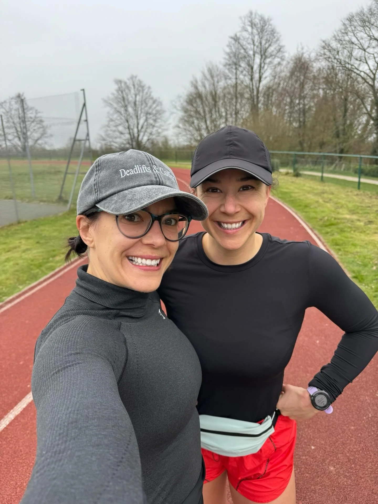 Weekly Wrap Ups 10,11 &amp; 12 ✨

(Forever Playing catch up 😅)

1. Track Tuesdays! 
2. Coffee &amp; programming clients ☕️ 
3. Hot Cross Bun Coffee 
4. End of the training cycle = Deadlift PBs 💥 
5. Breakfast - mango overnight oats 👌🏻
6. 💛 
7. F