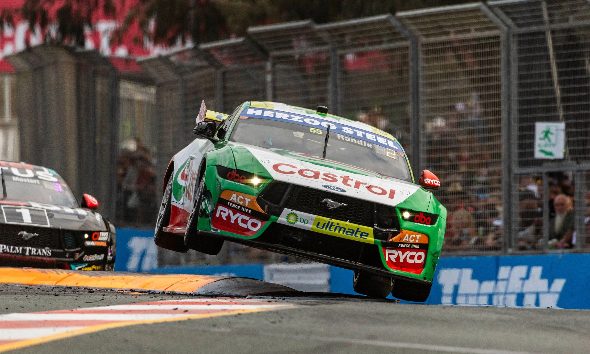 V8 Supercars Championship: Round 12 - Gold Coast