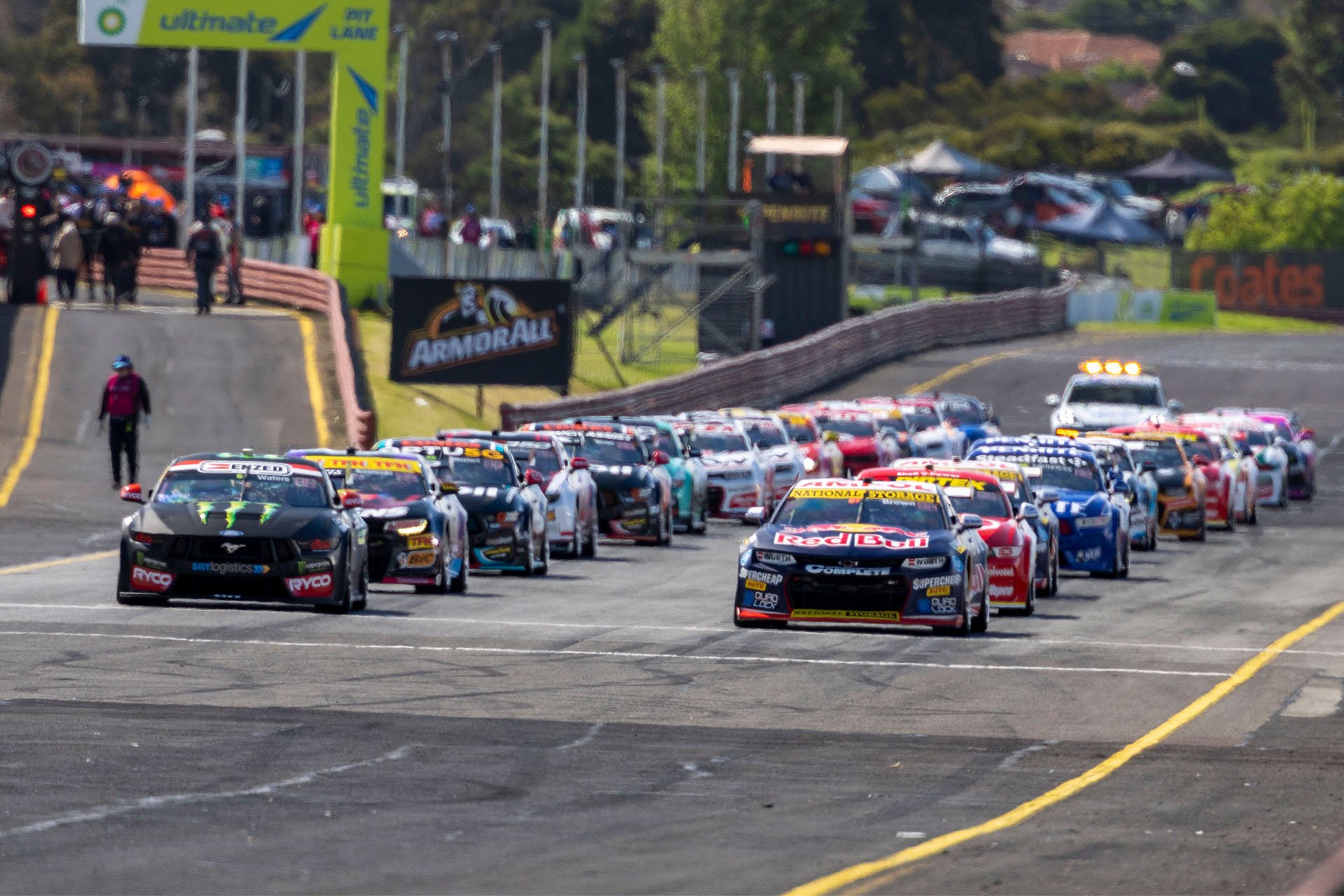 V8 Supercars Championship: Round 13 - Sandown