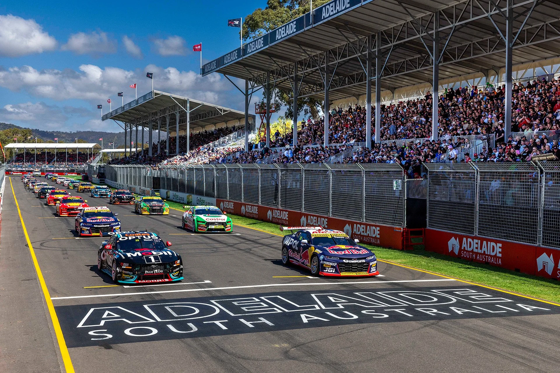 V8 Supercars Championship: Round 14 - Adelaide