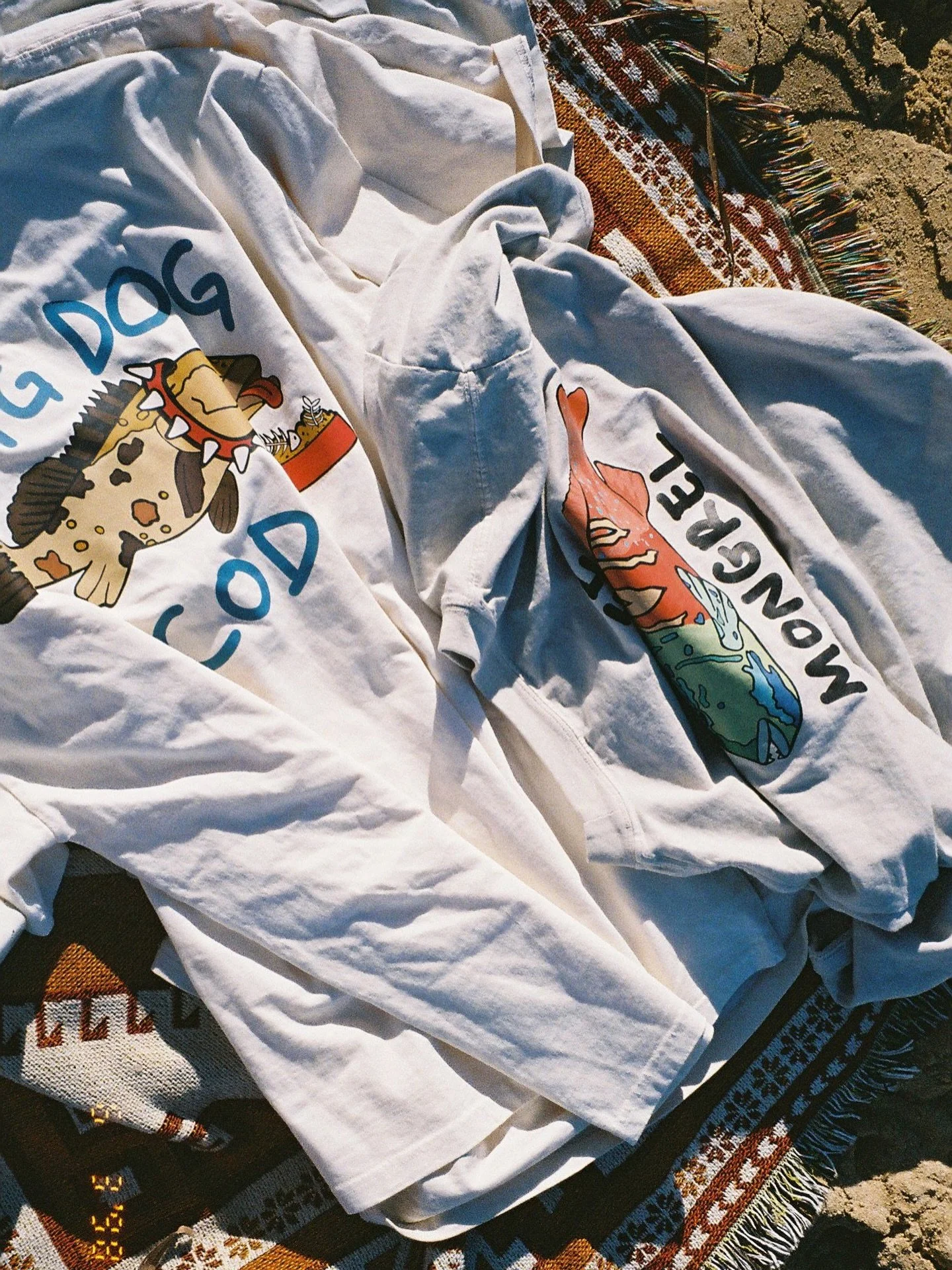Easy-to-wear shirts made for beach adventures &mdash; shop online now ☀️