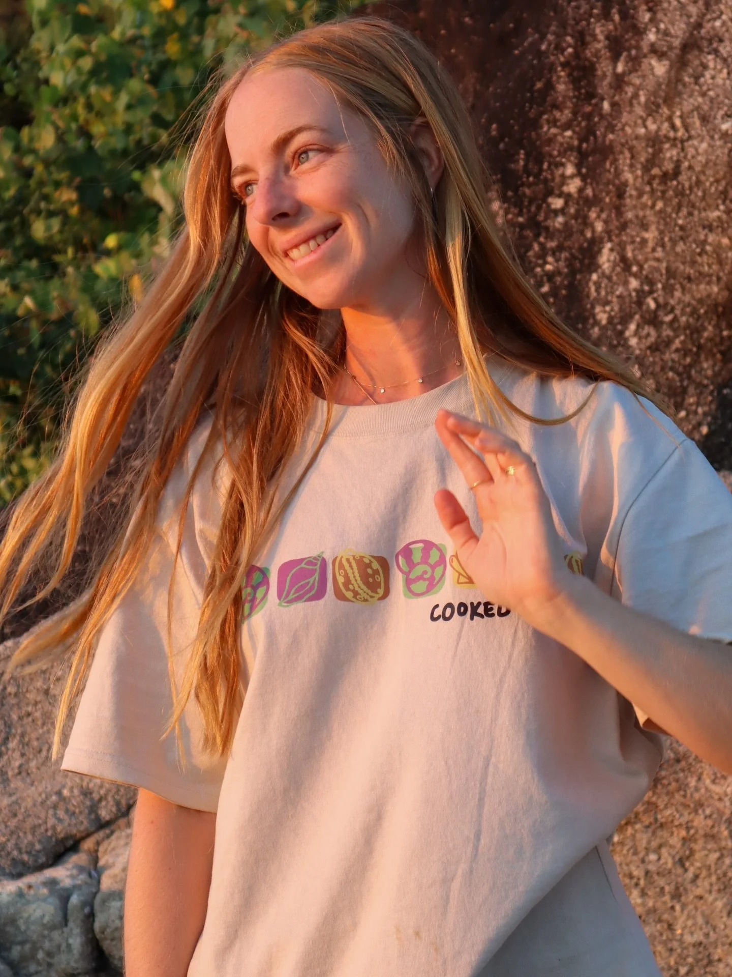 Beachcomber tee perfect for island sunsets ☀️🏝️
