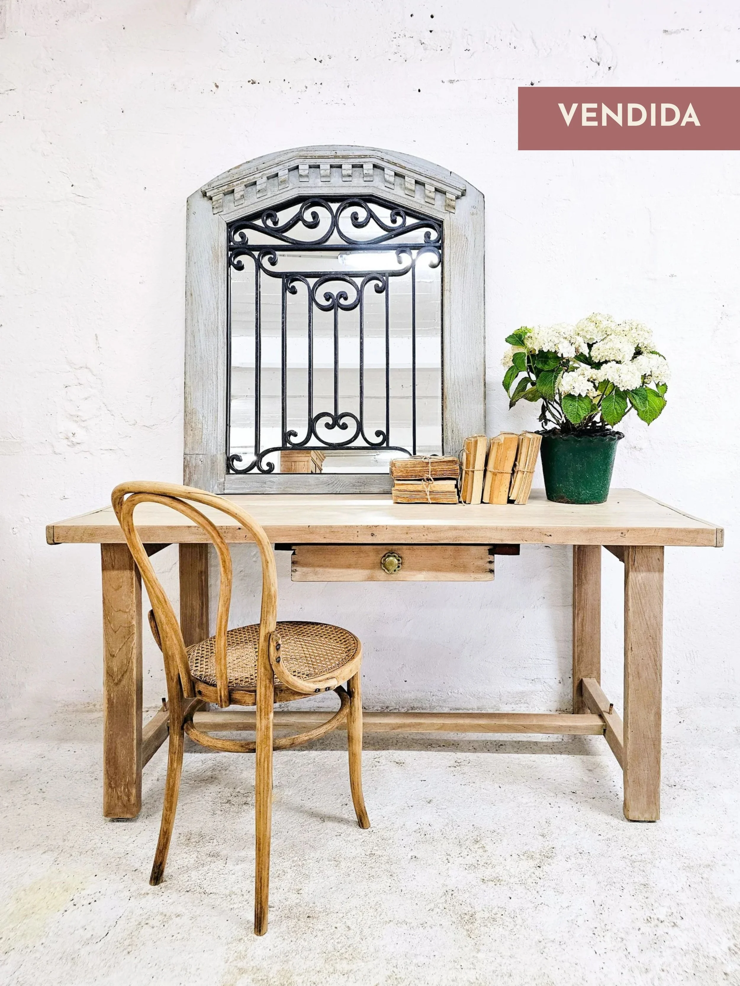 Mesa de Cerezo 