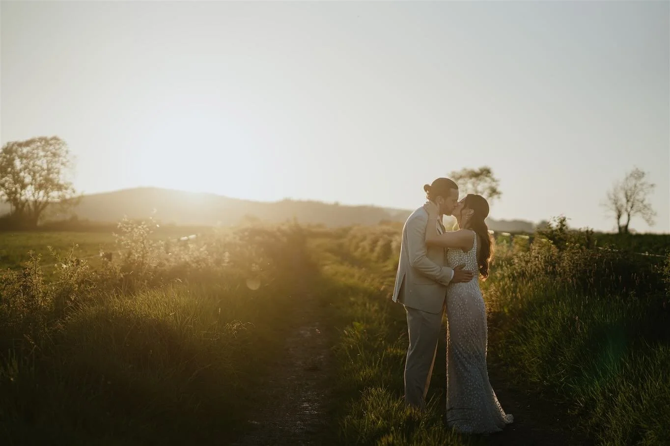 P&K @thegreencornwall last week 🤍
Suppliers 
Venue @thegreencornwall 
Dress @madewithlovebridal 
Suit @mbmenswearbodmin 
Hair @hideawayhair2021 
MUA @staceylouise_mua_ 
Florals @_oakuspokus2020 
DJ @dj_in_cornwall 
Video @risingskyfilms