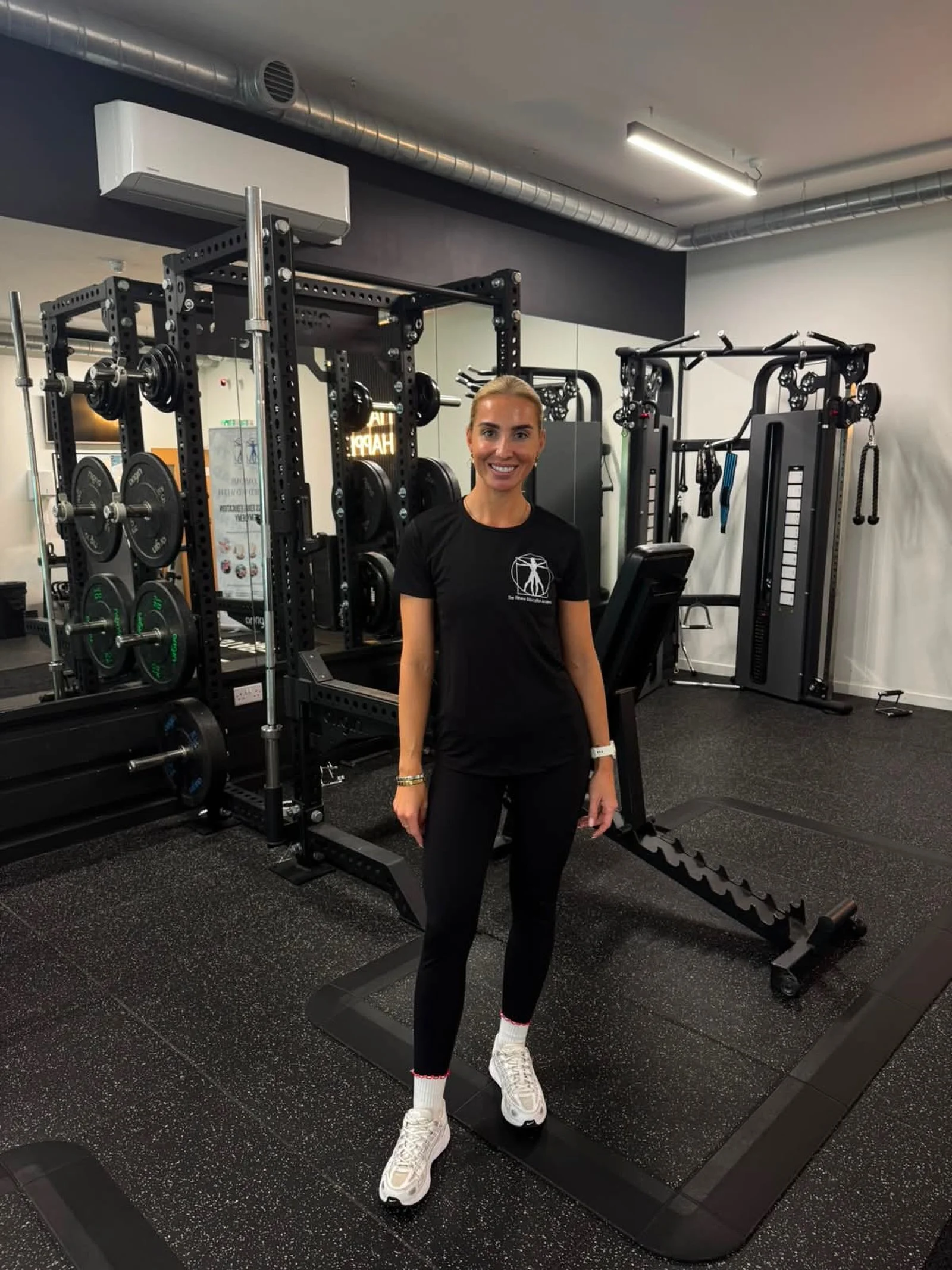 Meet Amy ✨

We&rsquo;re so happy to welcome Amy to the Club FEA team! And she&rsquo;s starting with one of our most-loved classes.

🏋️ HYBRID - Mondays at 11am
🗓️ Starts Monday 8th June

An extra Hybrid slot, fresh face leading it. Strength, condit