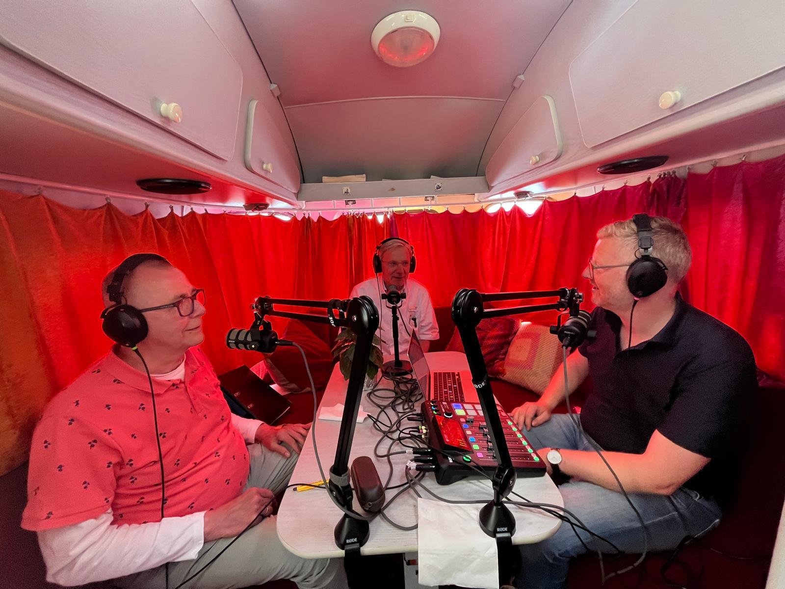 Met Prof. Dr. Tjasse Bruintjes in de camper (Aflevering 13)
