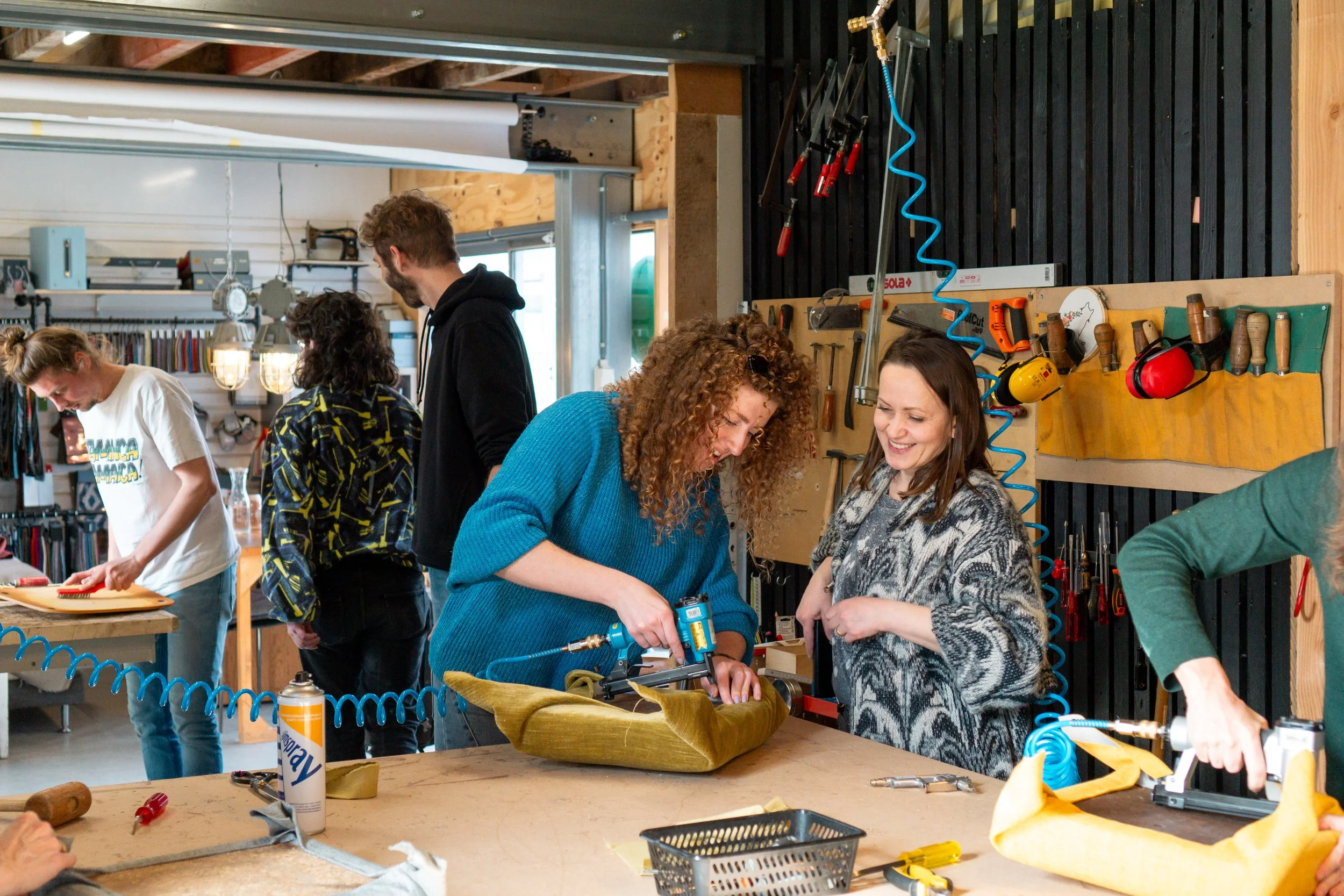 UP x Meublowski | WORKSHOP | STOFFEER EEN KRUKJE