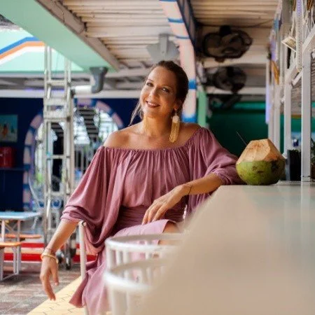 Client-Review-Blonde-Woman