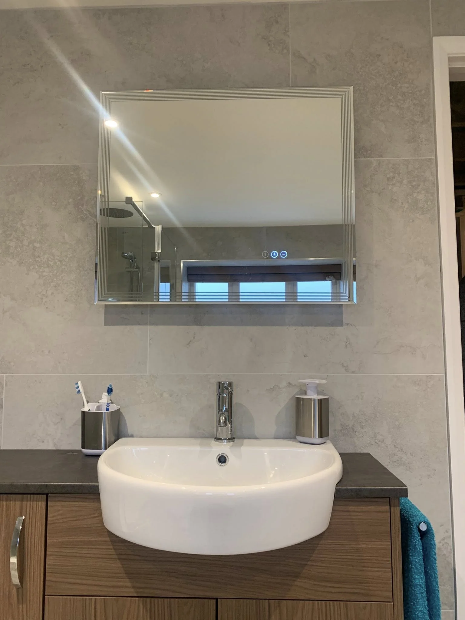 Griffiths bathroom 2.jpg