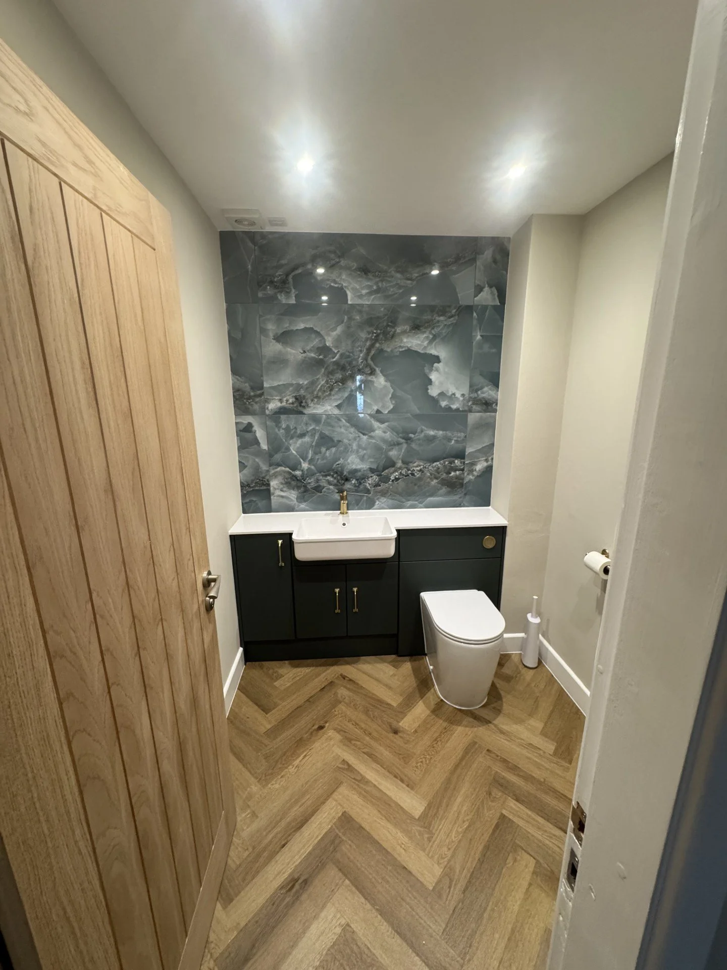 Mealings bathroom 2.jfif