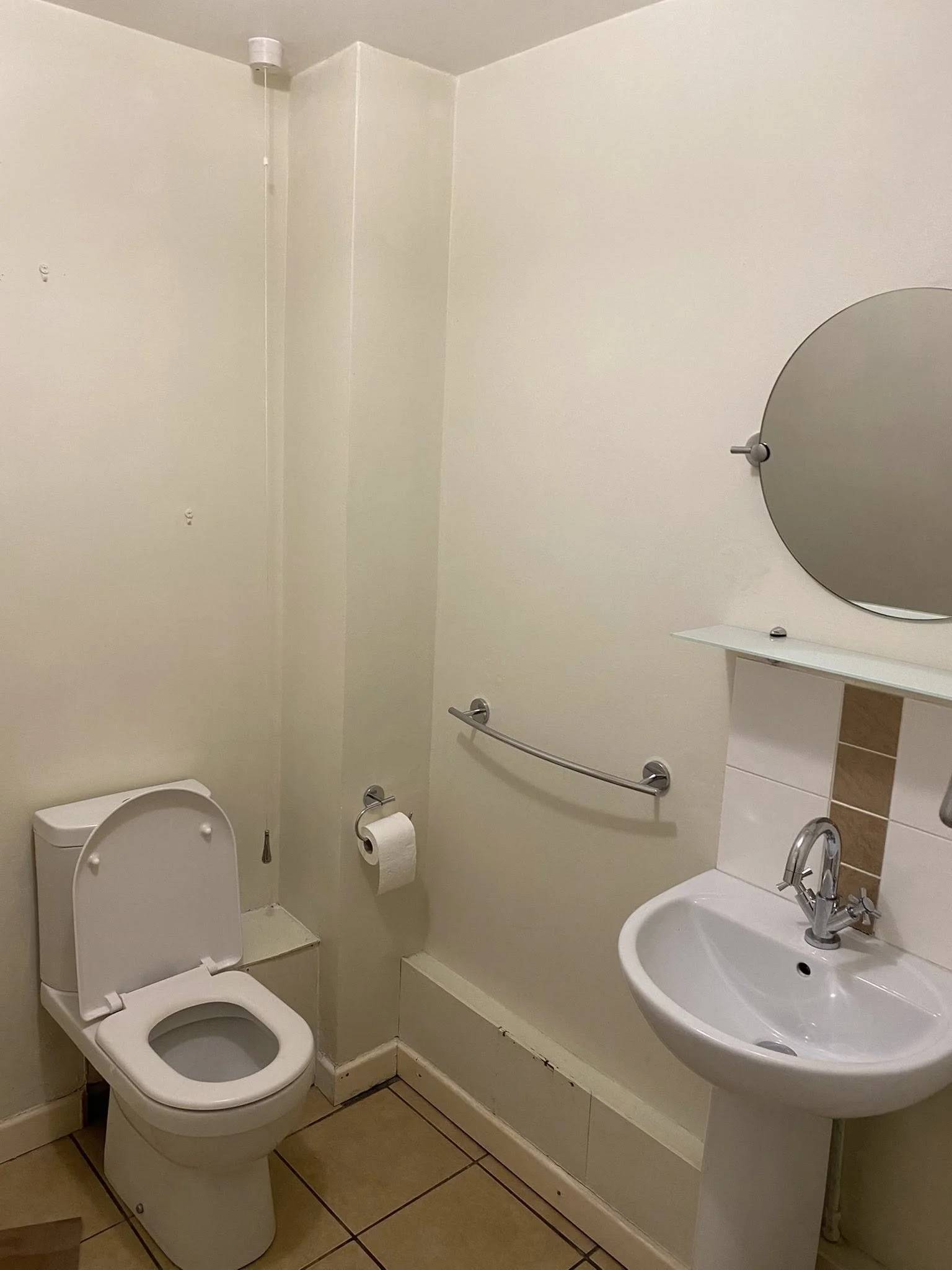 Mealings bathroom 7.jpg