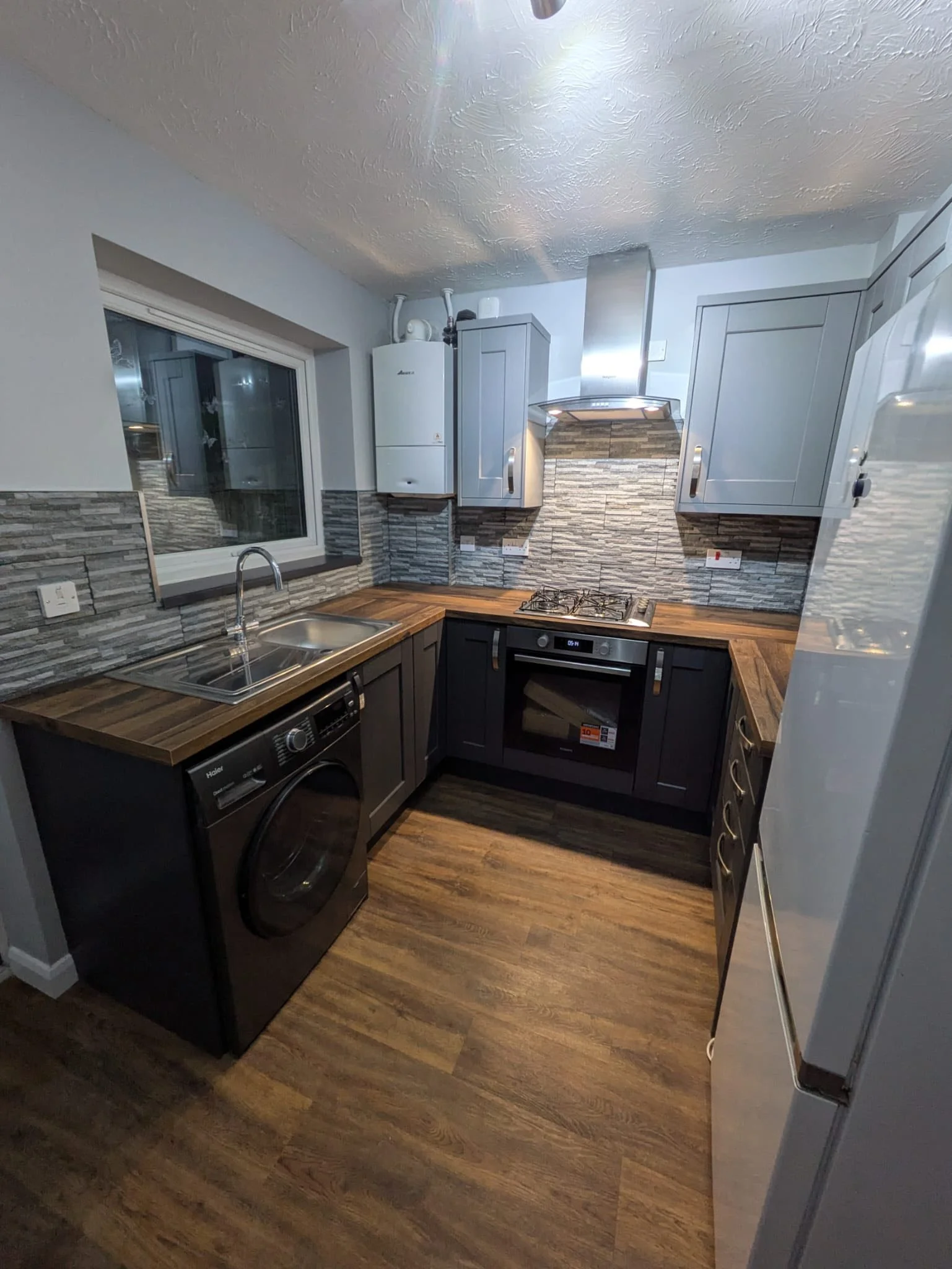 Someone kitchen 4.jpg