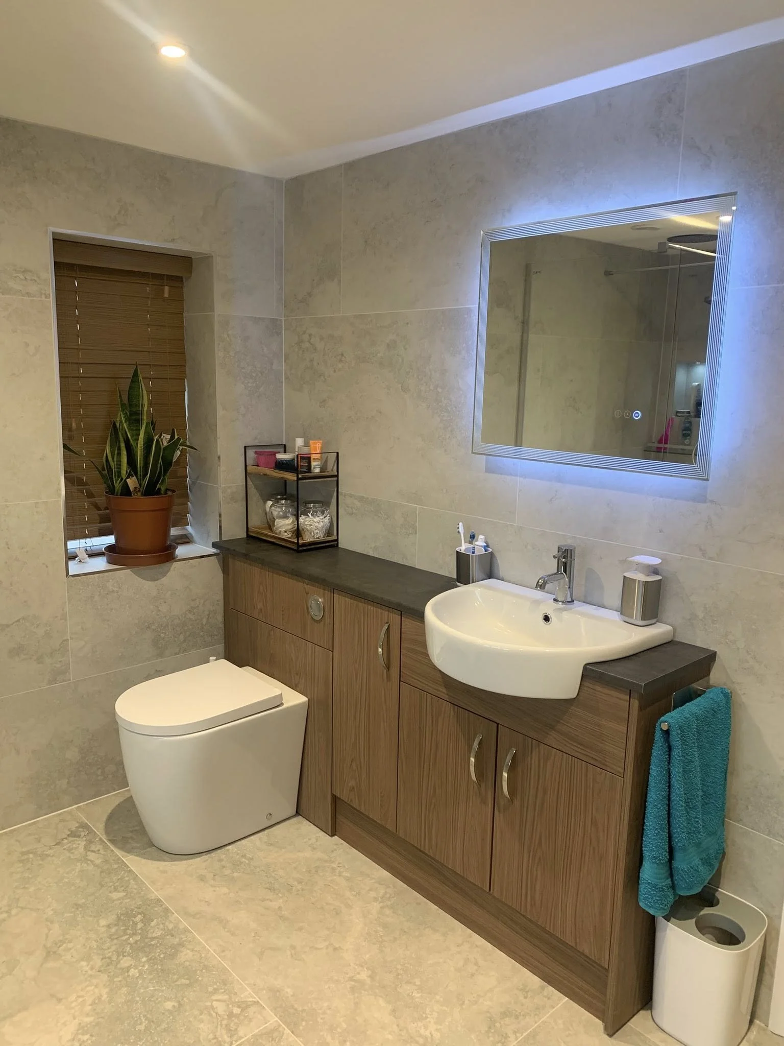 Griffiths bathroom 1.jpg