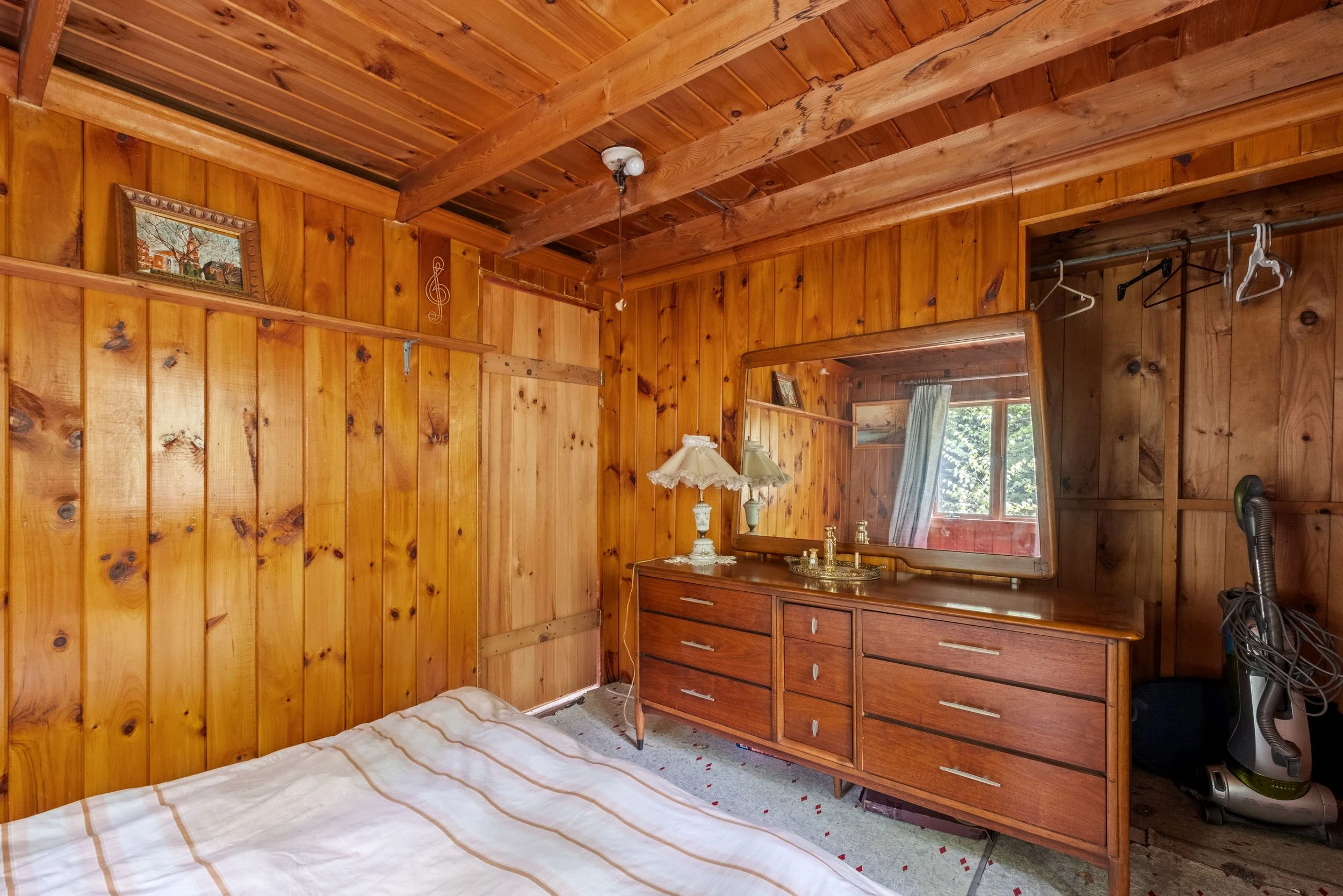 392 S Shore Road by Margot Skelley NH (19).jpg