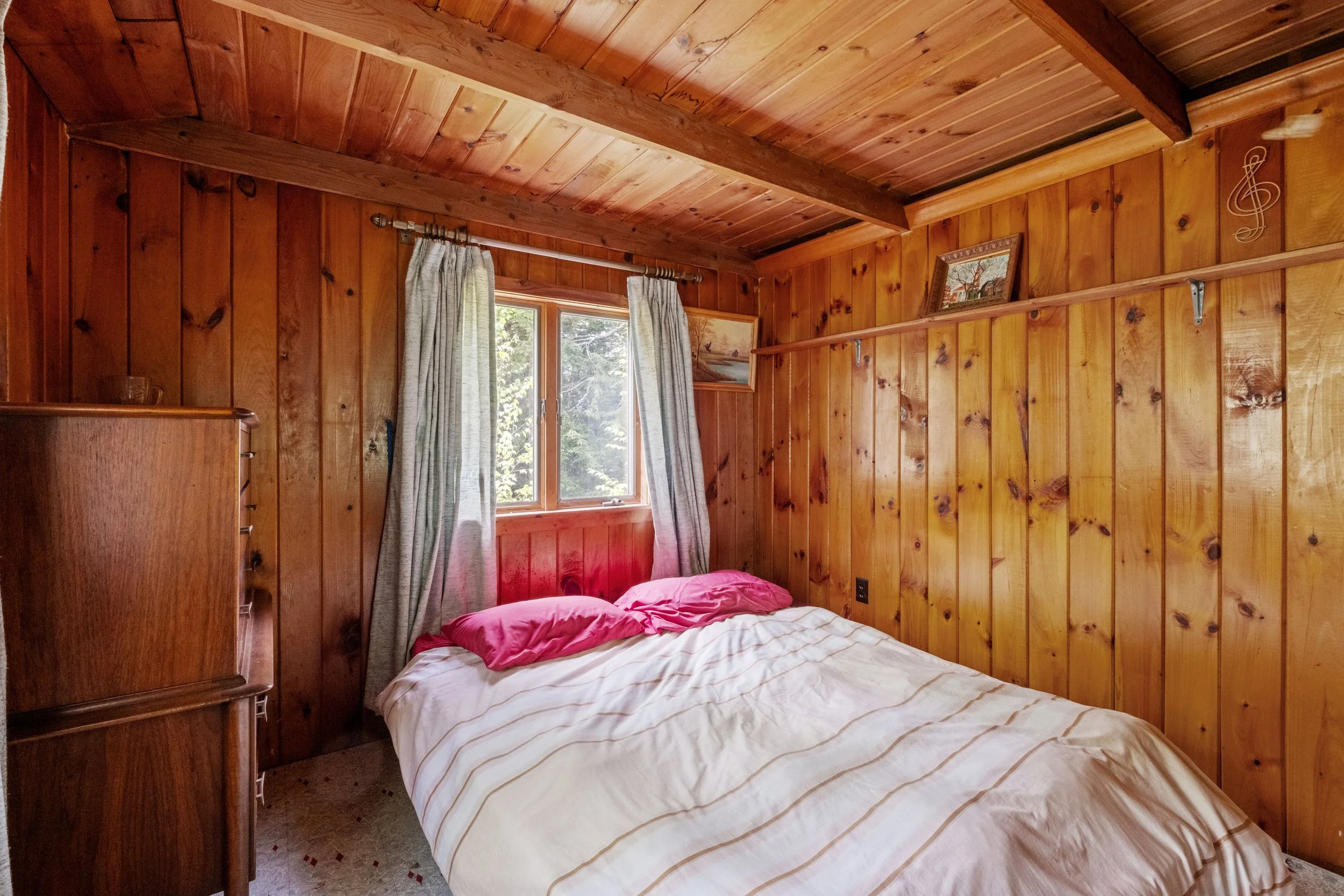 392 S Shore Road by Margot Skelley NH (18).jpg