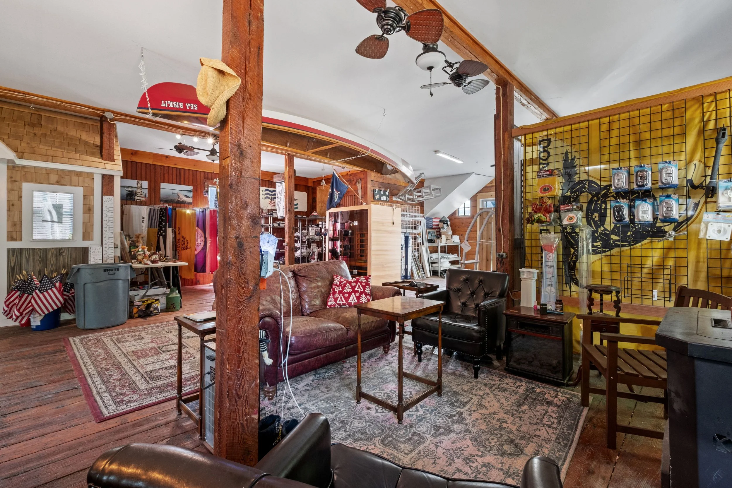 68 Center Street - Margot Skelley (83).jpg