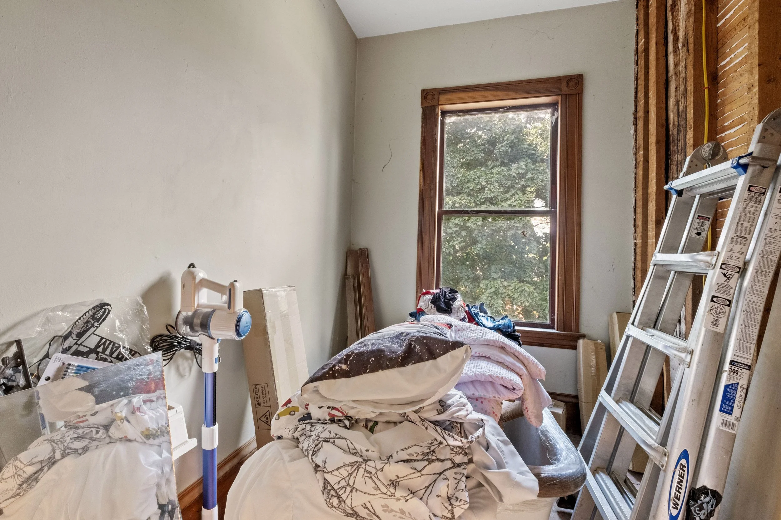 68 Center Street - Margot Skelley (74).jpg
