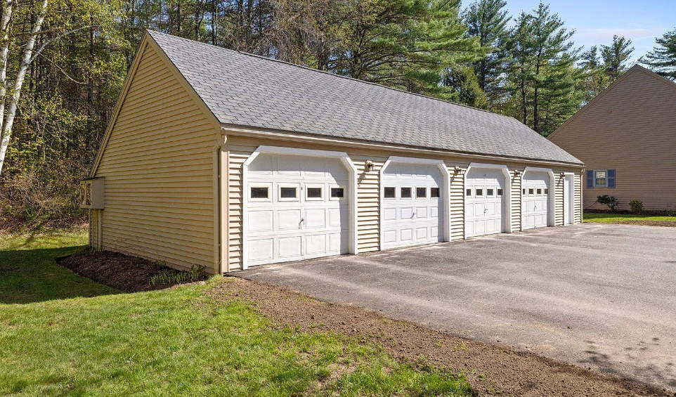 2 Wolfeboro Commons by Margot Skelley (3).png