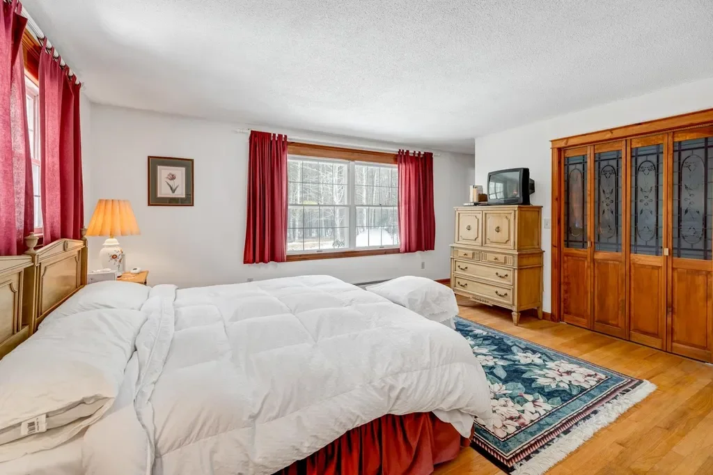147 Mountain Road by M Skelley (9).webp