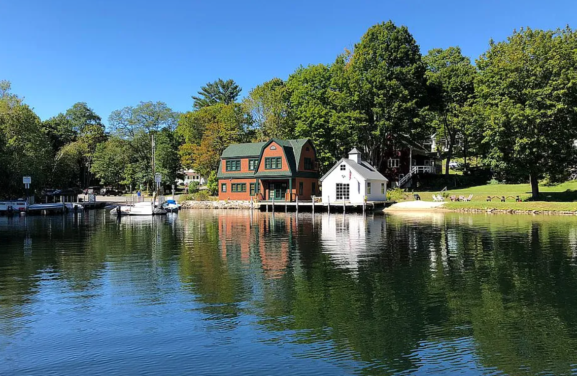 4 Silver St, Wolfeboro by Margot Skelley (1).png