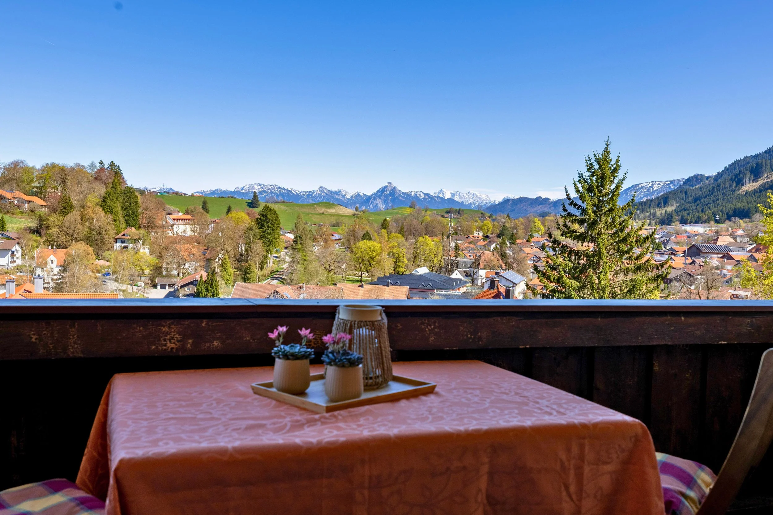 Gipfelgold - Balkon mit Aussicht