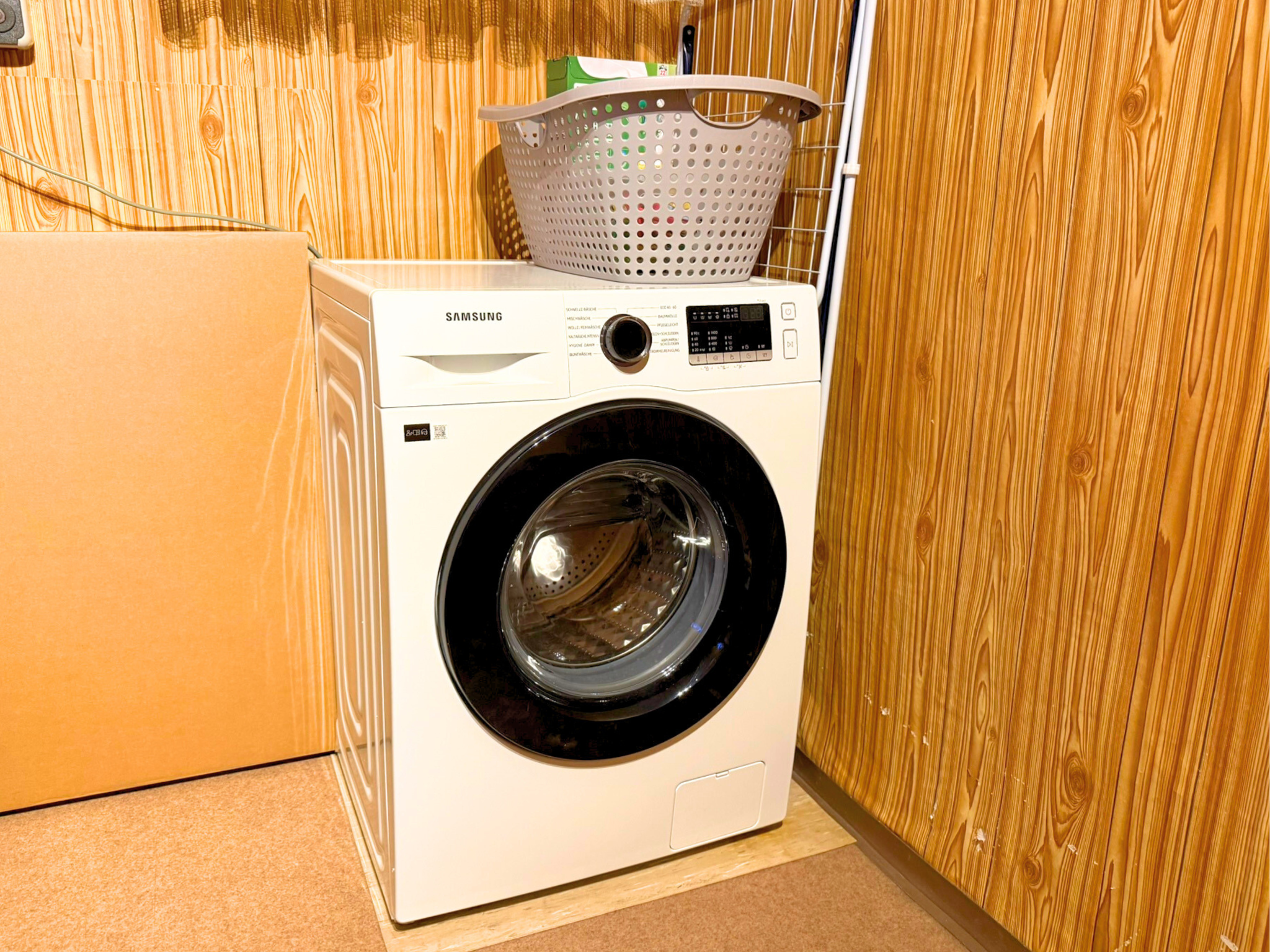 Private Waschmaschine im Spielzimmer