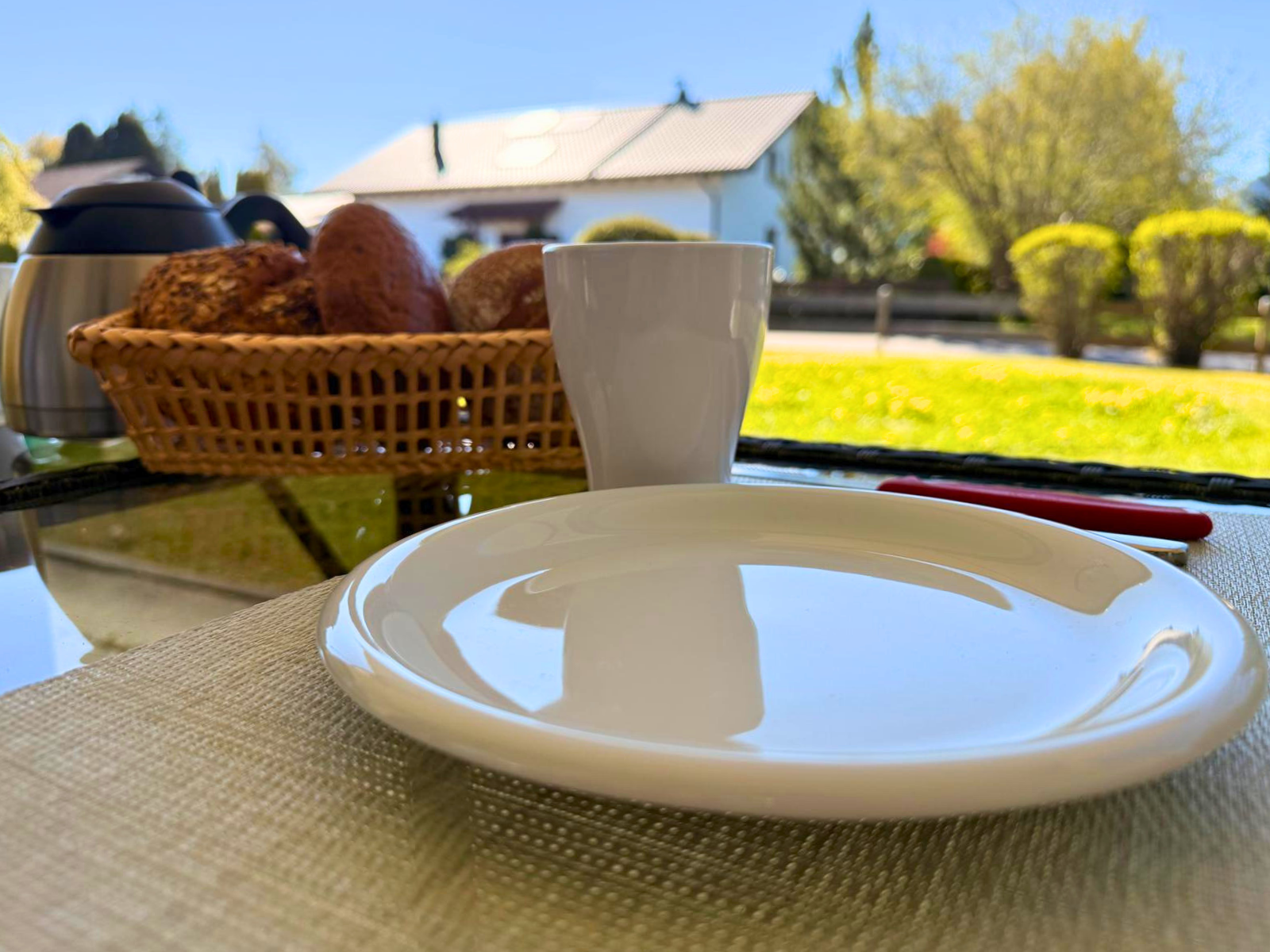 Terrasse mit Sitzgelegenheit für entspannte Stunden