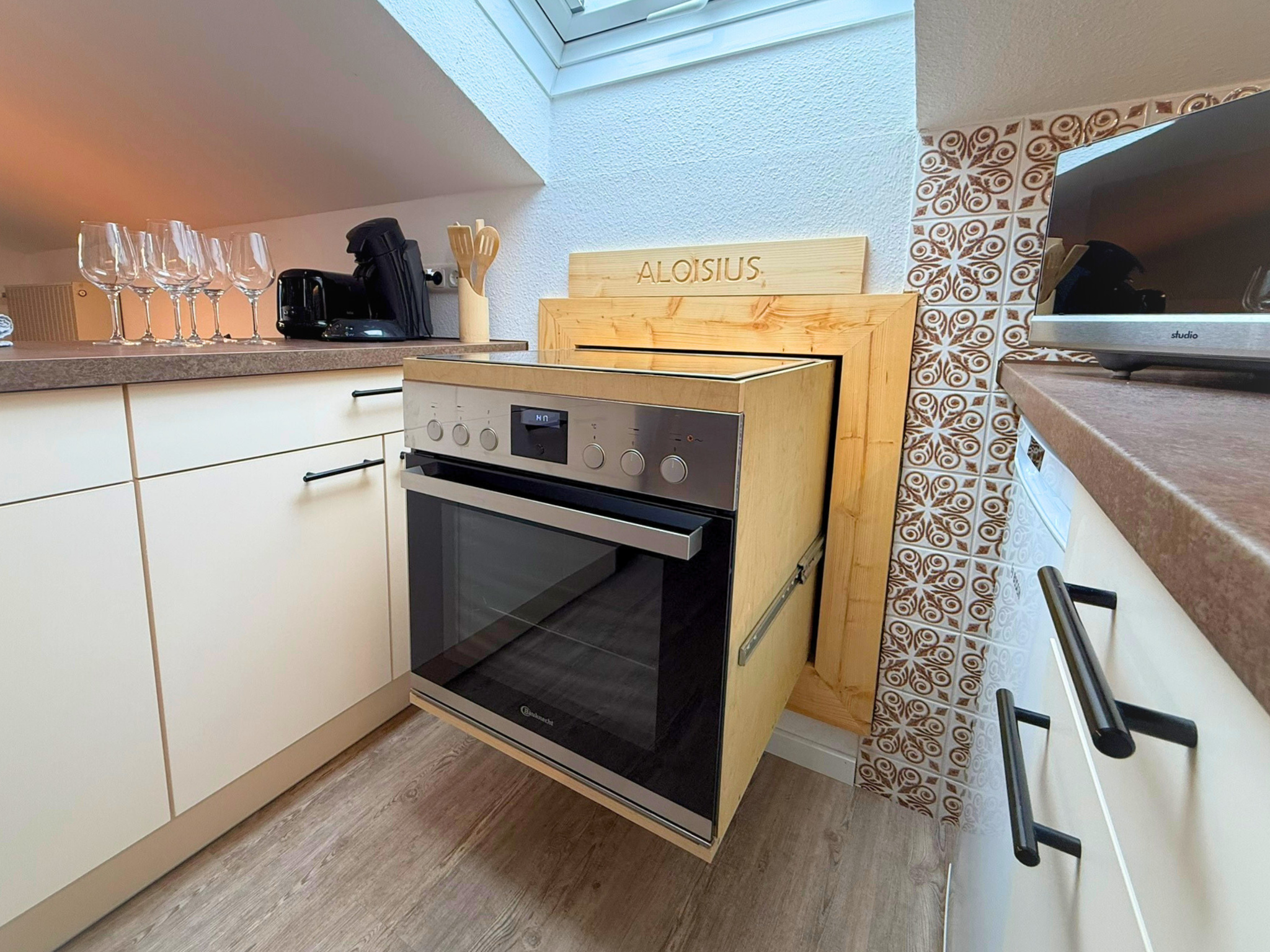 ausziehbarer Induktionsherd