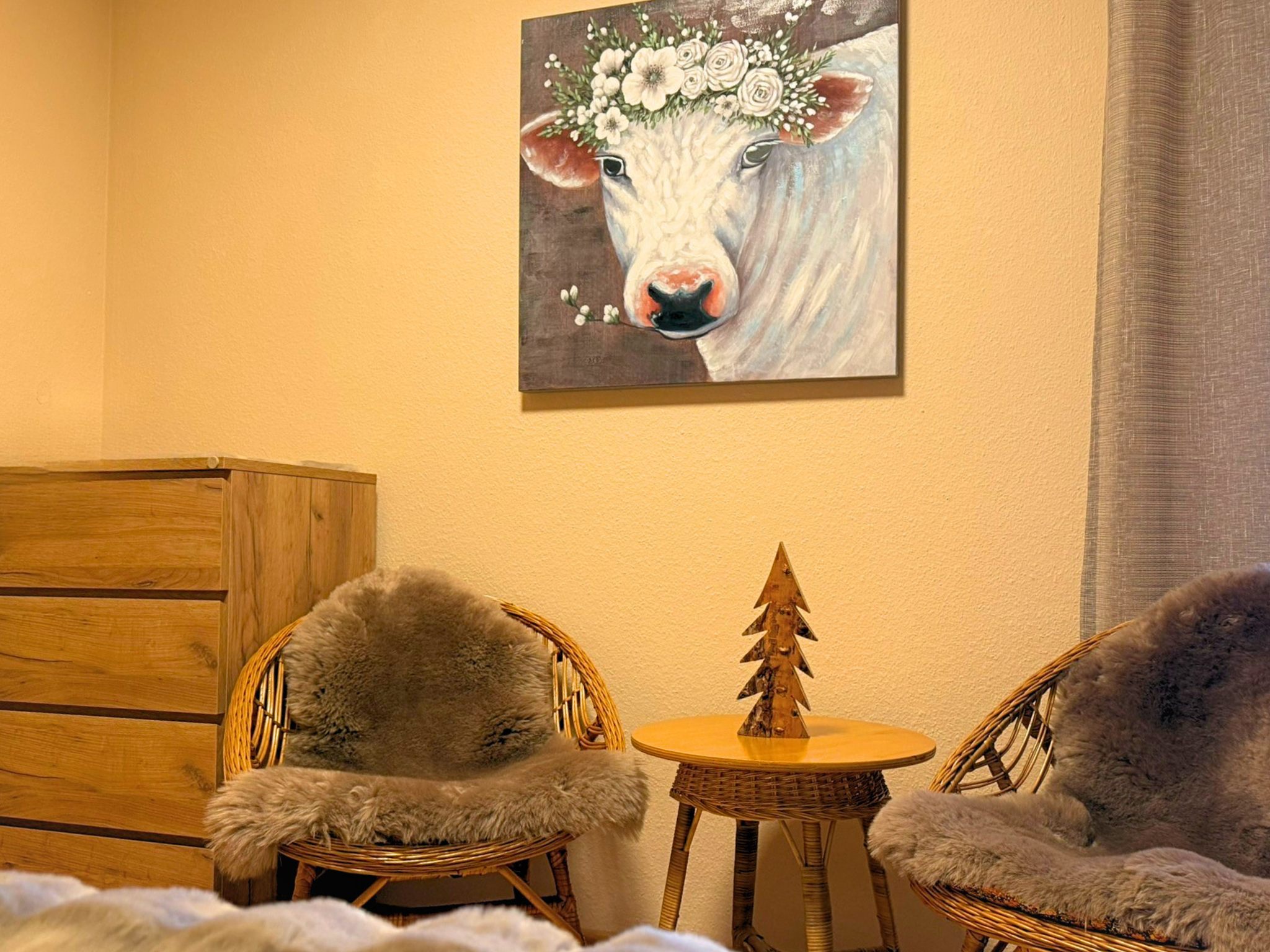 Gemütlicher Sitzbereich im Schlafzimmer