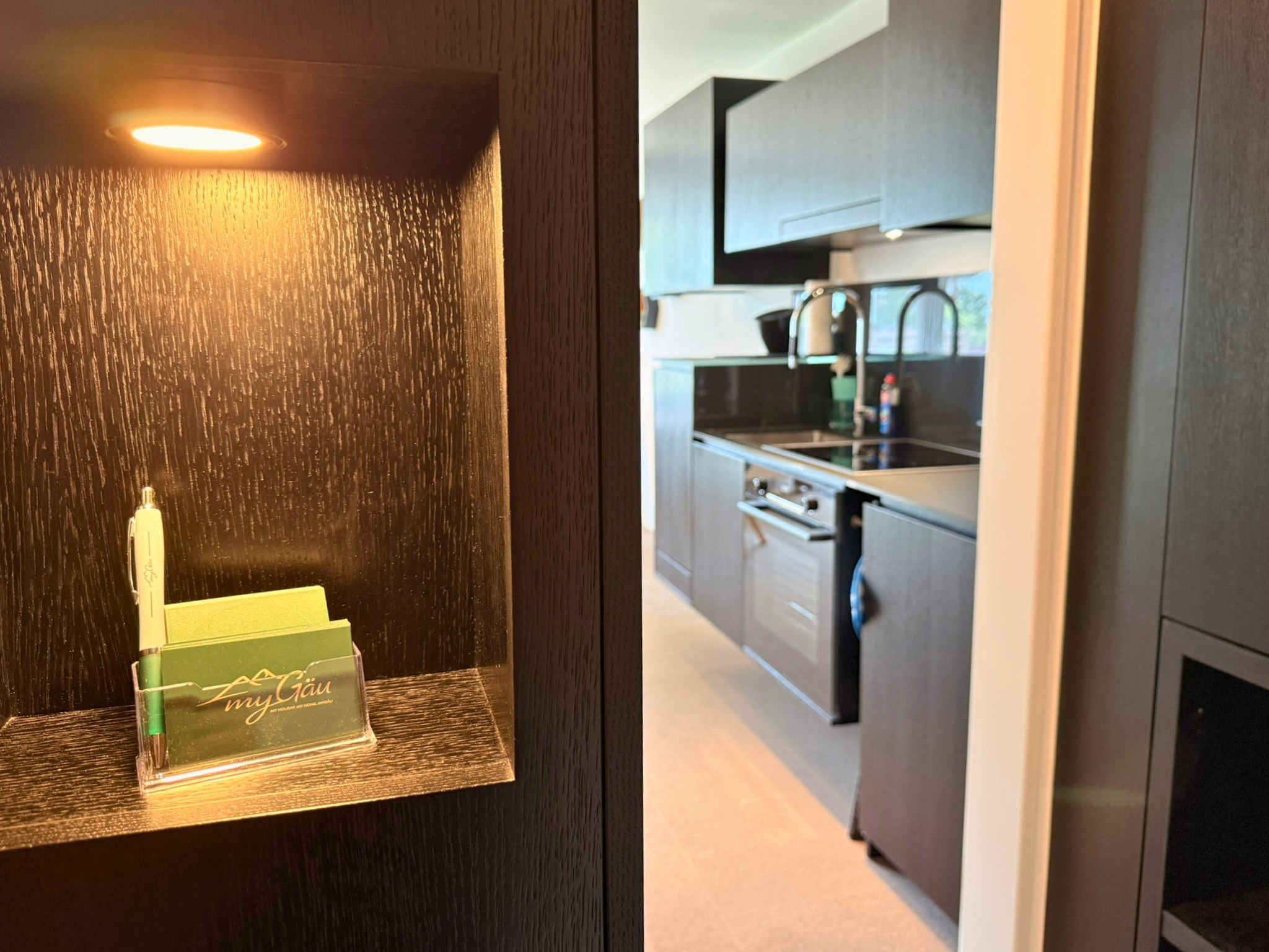 Blick von der Garderobe Richtung Wohnküche