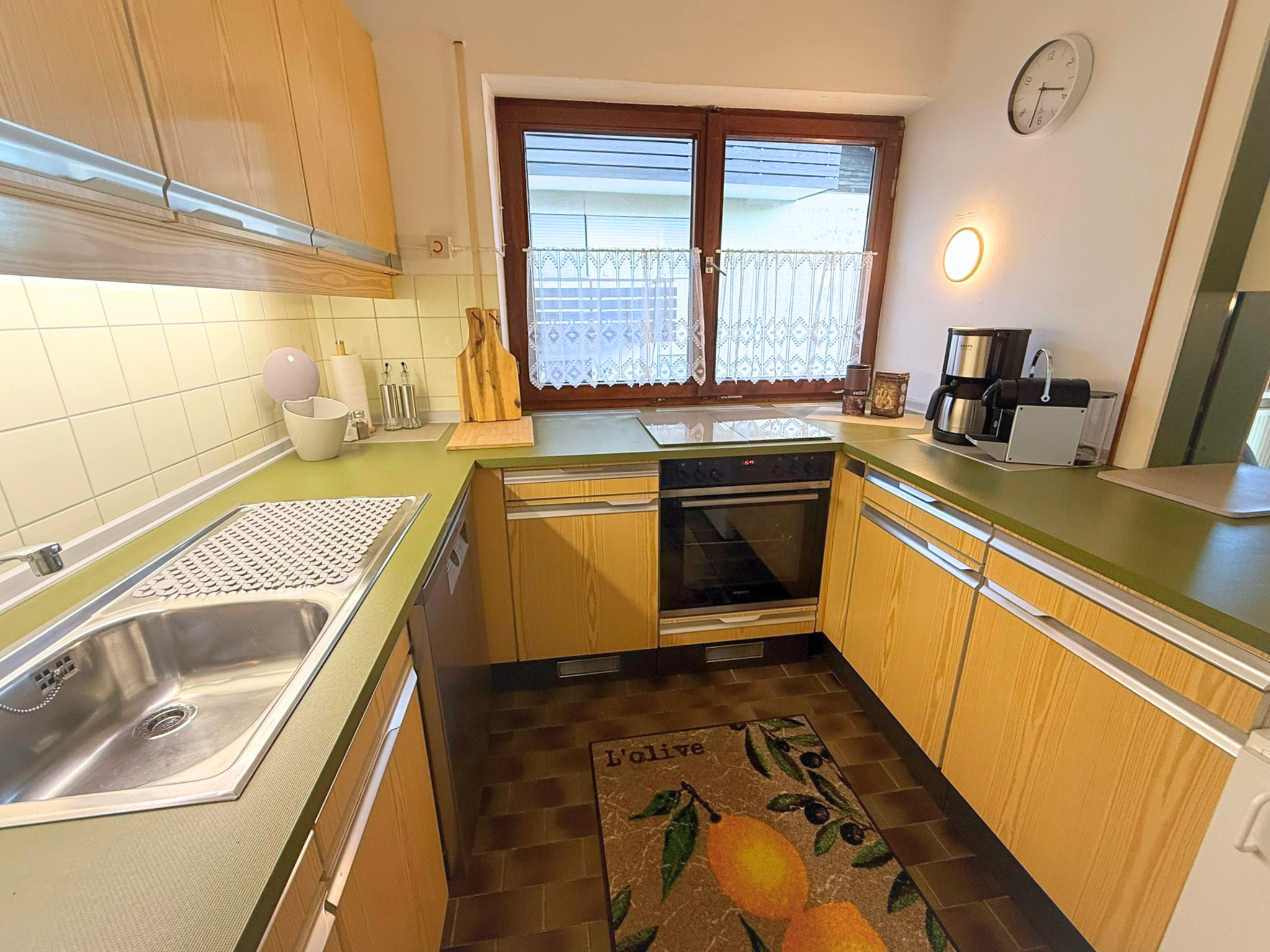 Separate, voll ausgestattete Küche