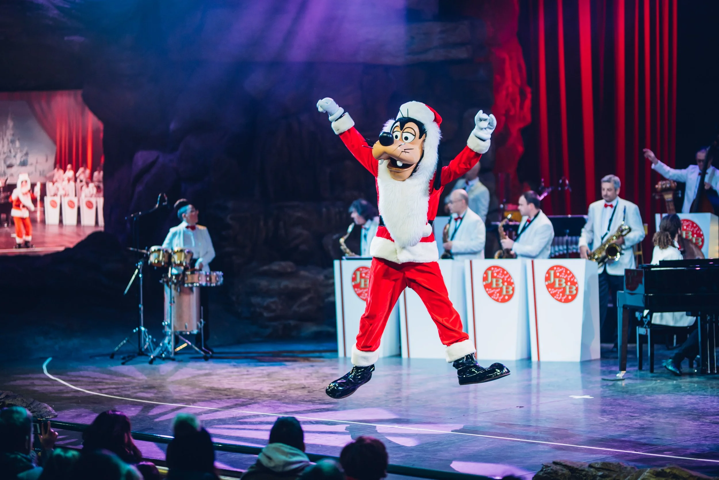 Disneyland Paris Christmas Show