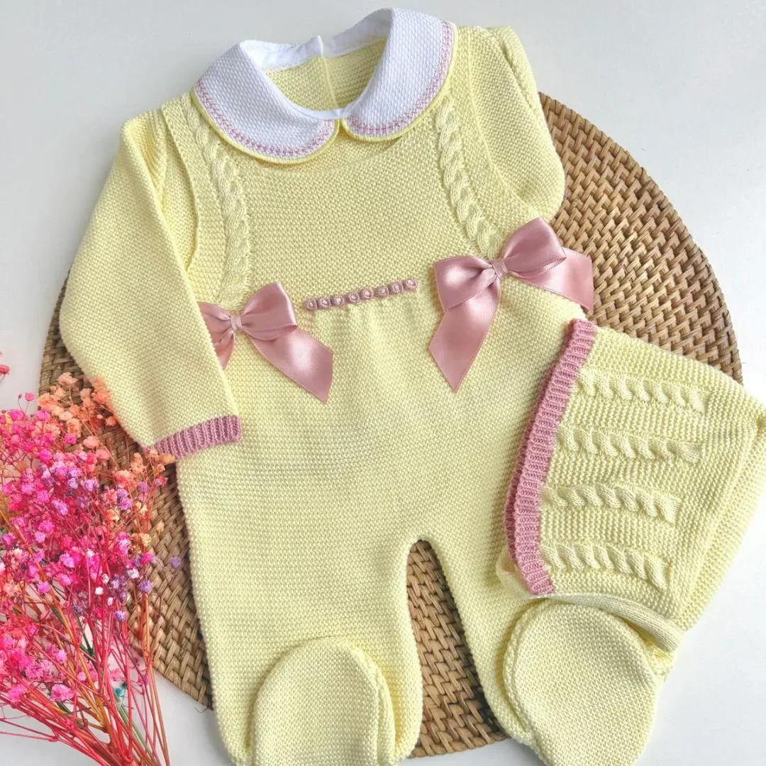 Yellow knitted newborn outfit in yellow and dusty pink, baby girl first outfit, coming home outfit, footed knit romper, knitted baby suit