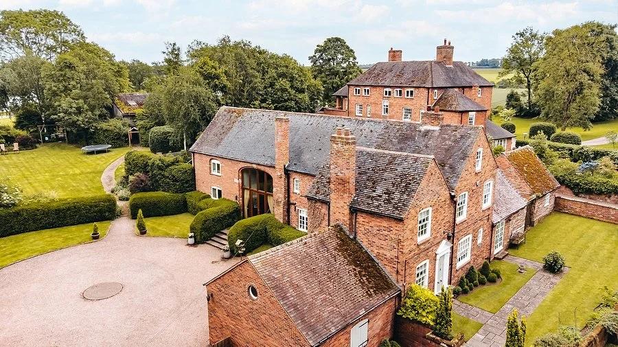 Throwback to the Spring when we shot this beautiful property! We used the DJI Mavic 3 Pro Cine to create aerial stills and a fly over, showcasing the stunning landscape surrounding the home. 

We also used the DJI Avata 2 to create an immersive, firs