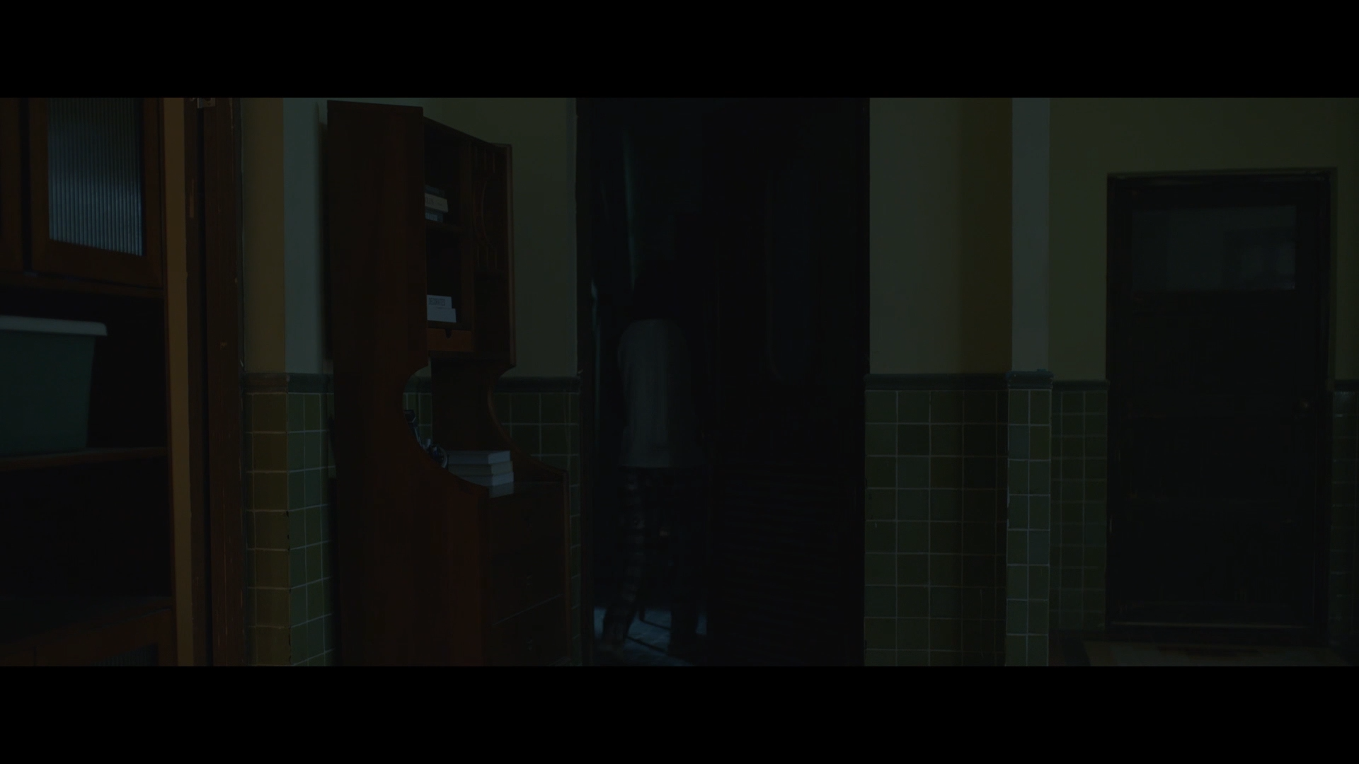15min Film Final.00_09_24_16.Still026.png