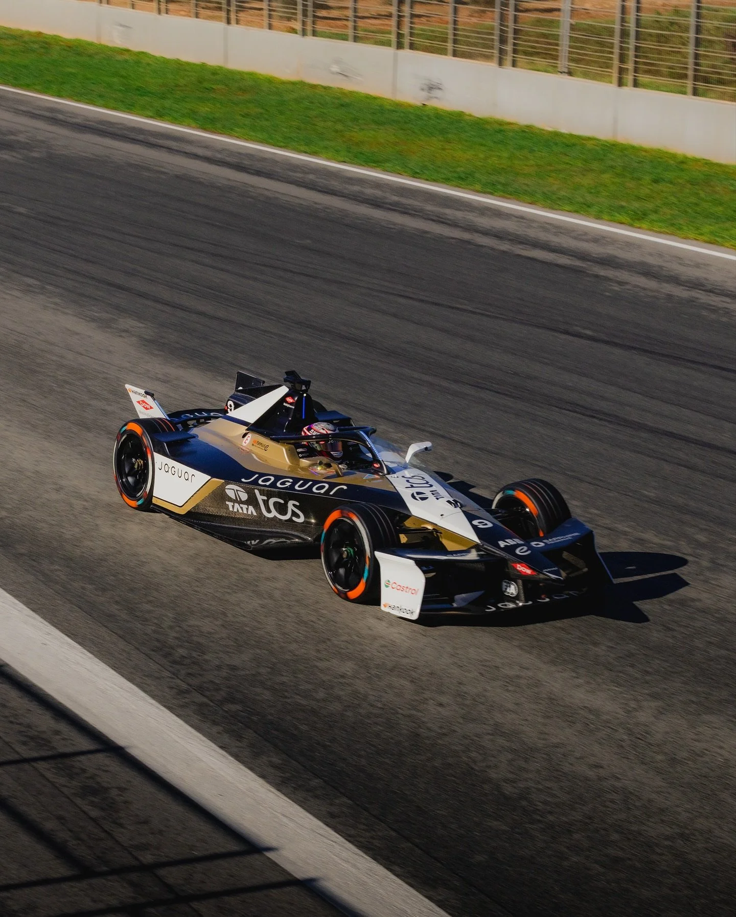 Day 3 FE testing last of the men&rsquo;s running until the start of the season&hellip; next up the women&rsquo;s test 

📸 Shot for Spacesuit