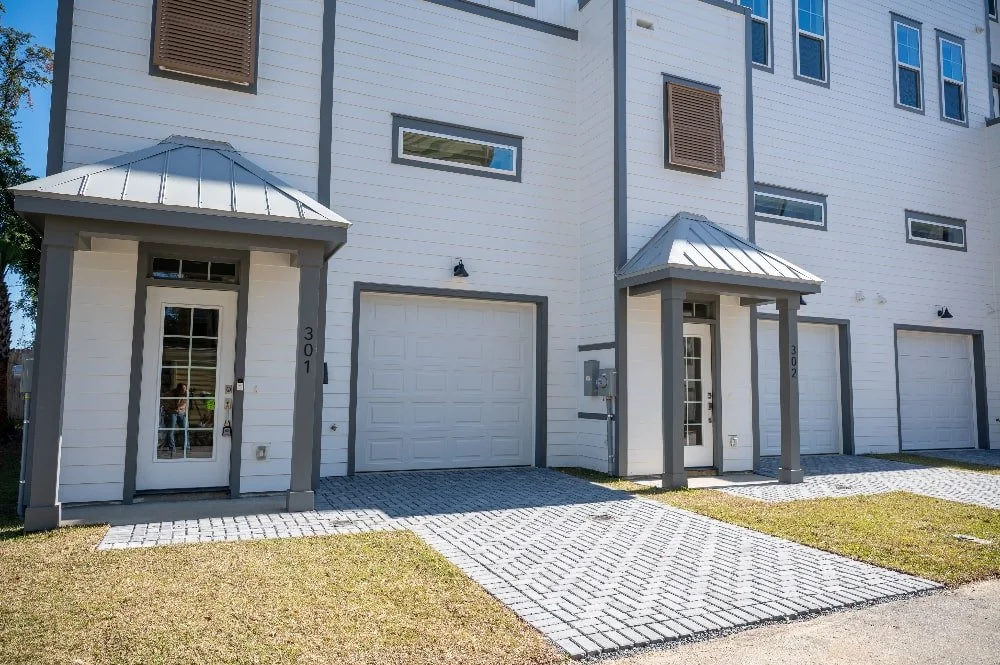 park-circle-exterior-12-min.jpg